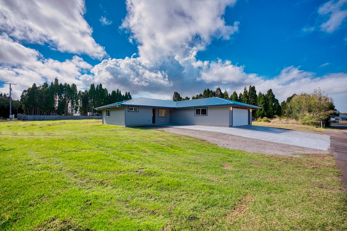 Photo of Listing #718825