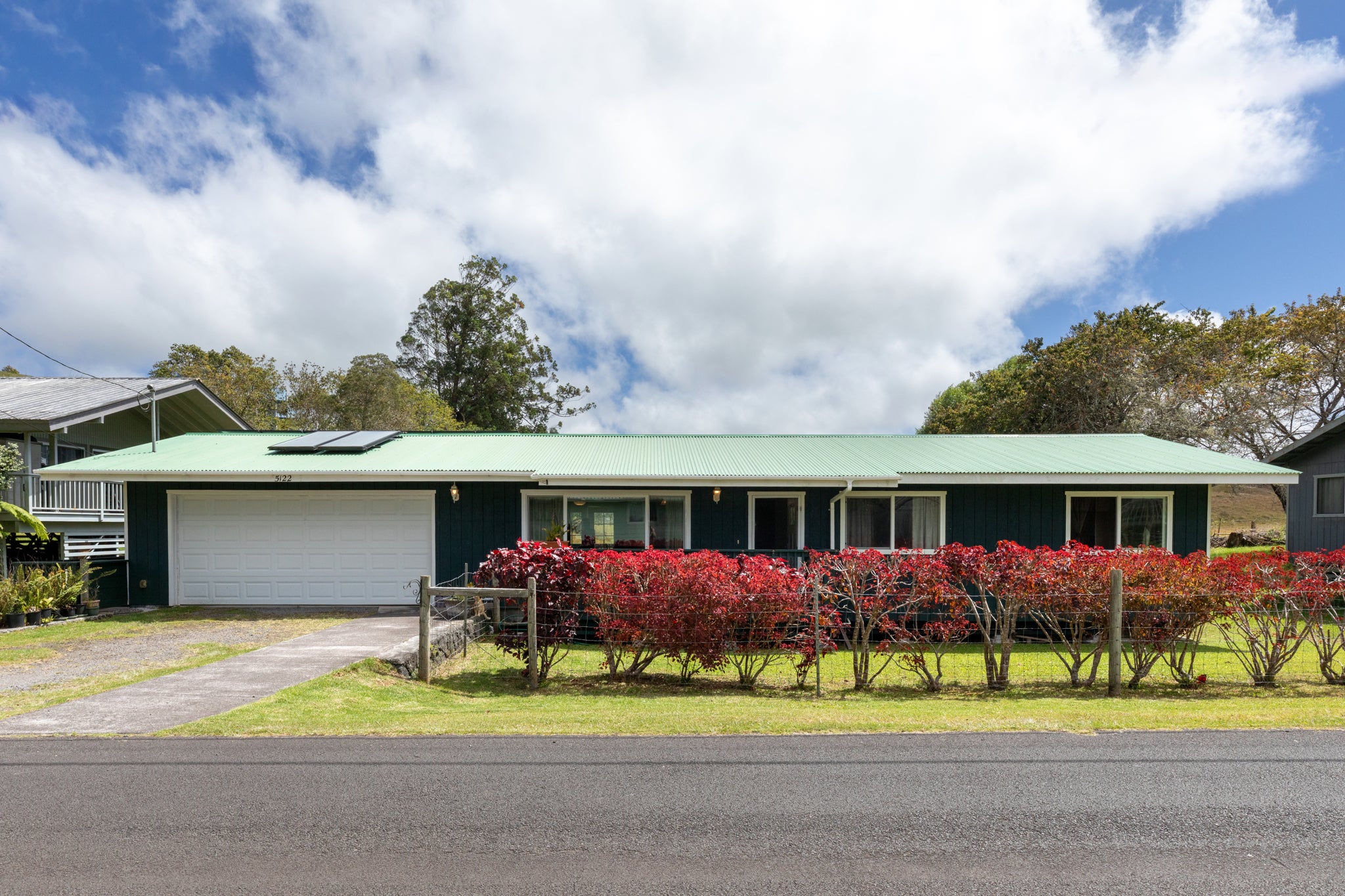 Photo of Listing #720415