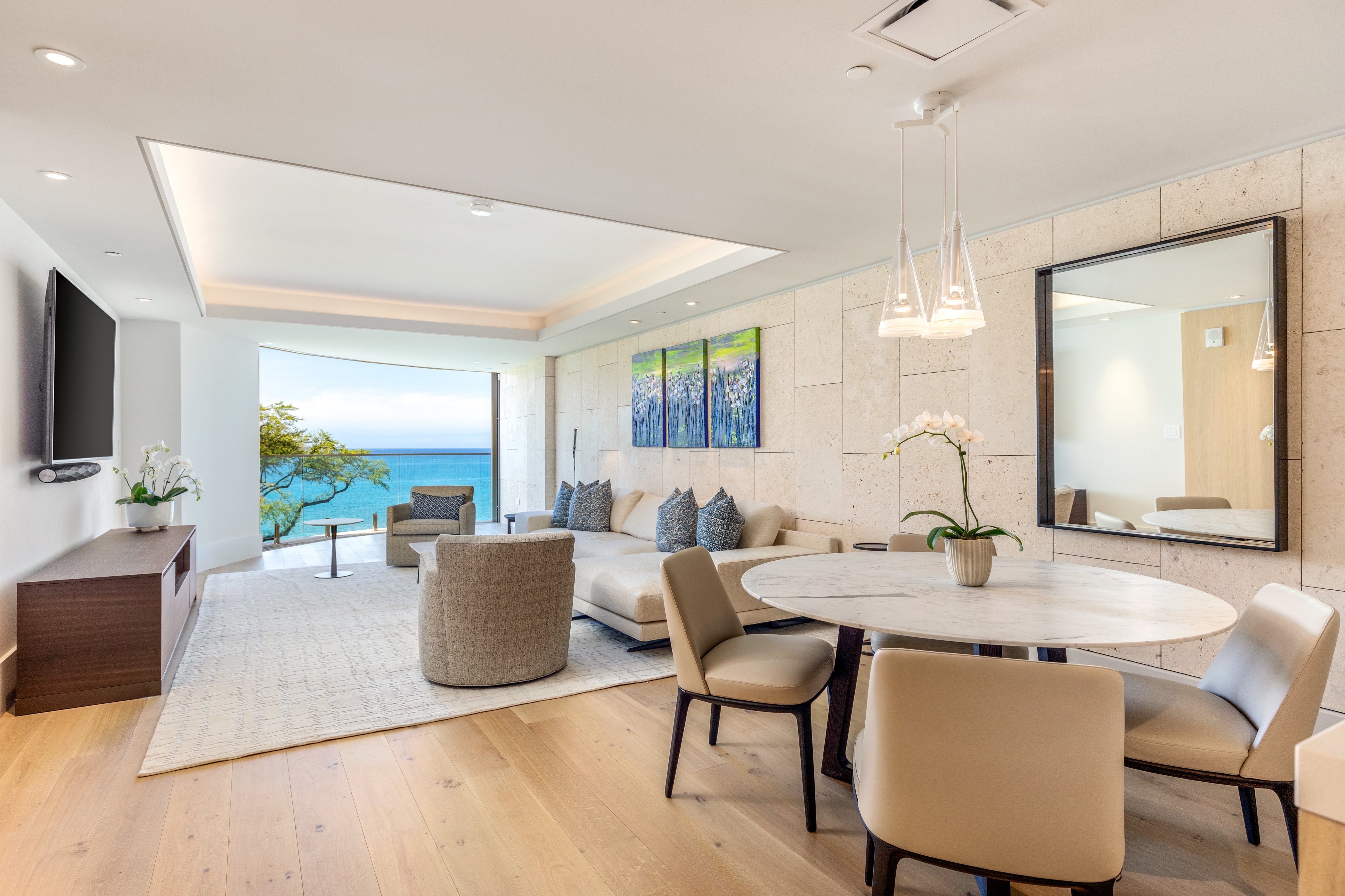 Photo of Listing #720495