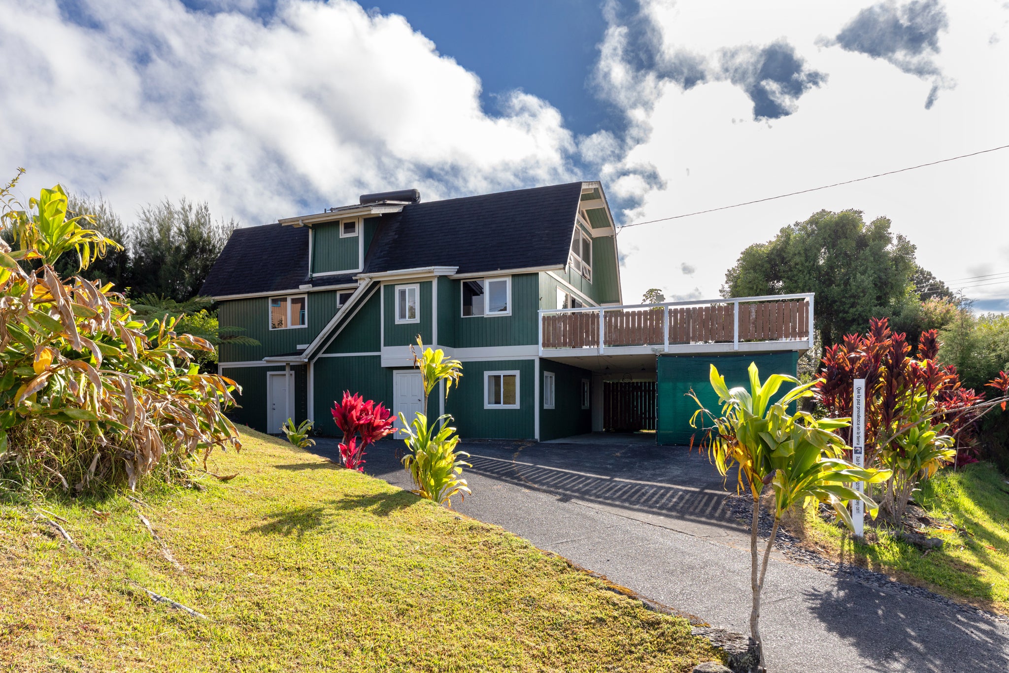 Photo of Listing #721509