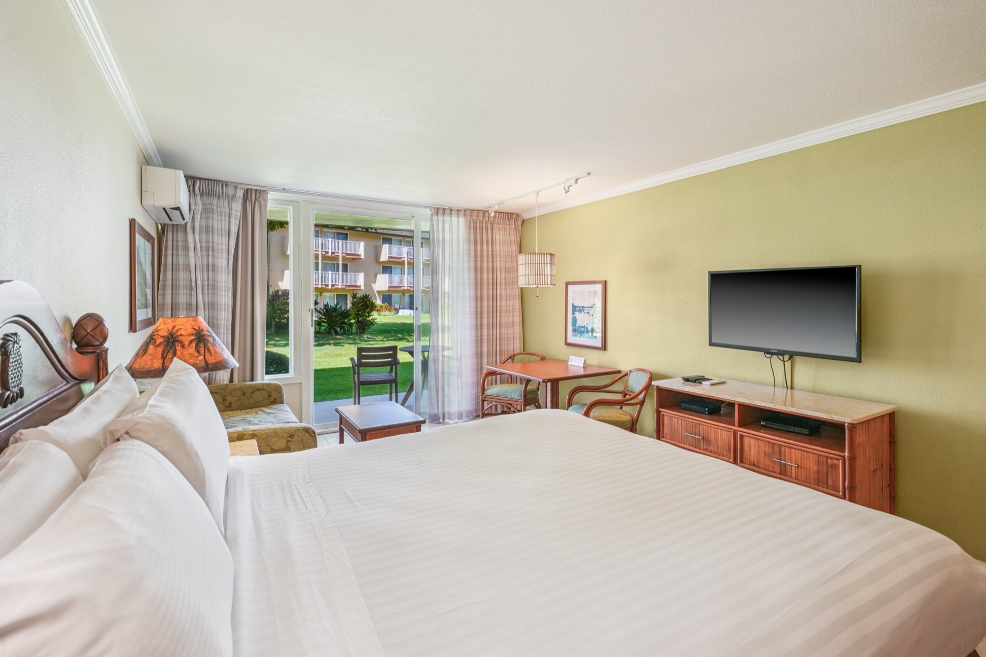 Photo of Listing #722806