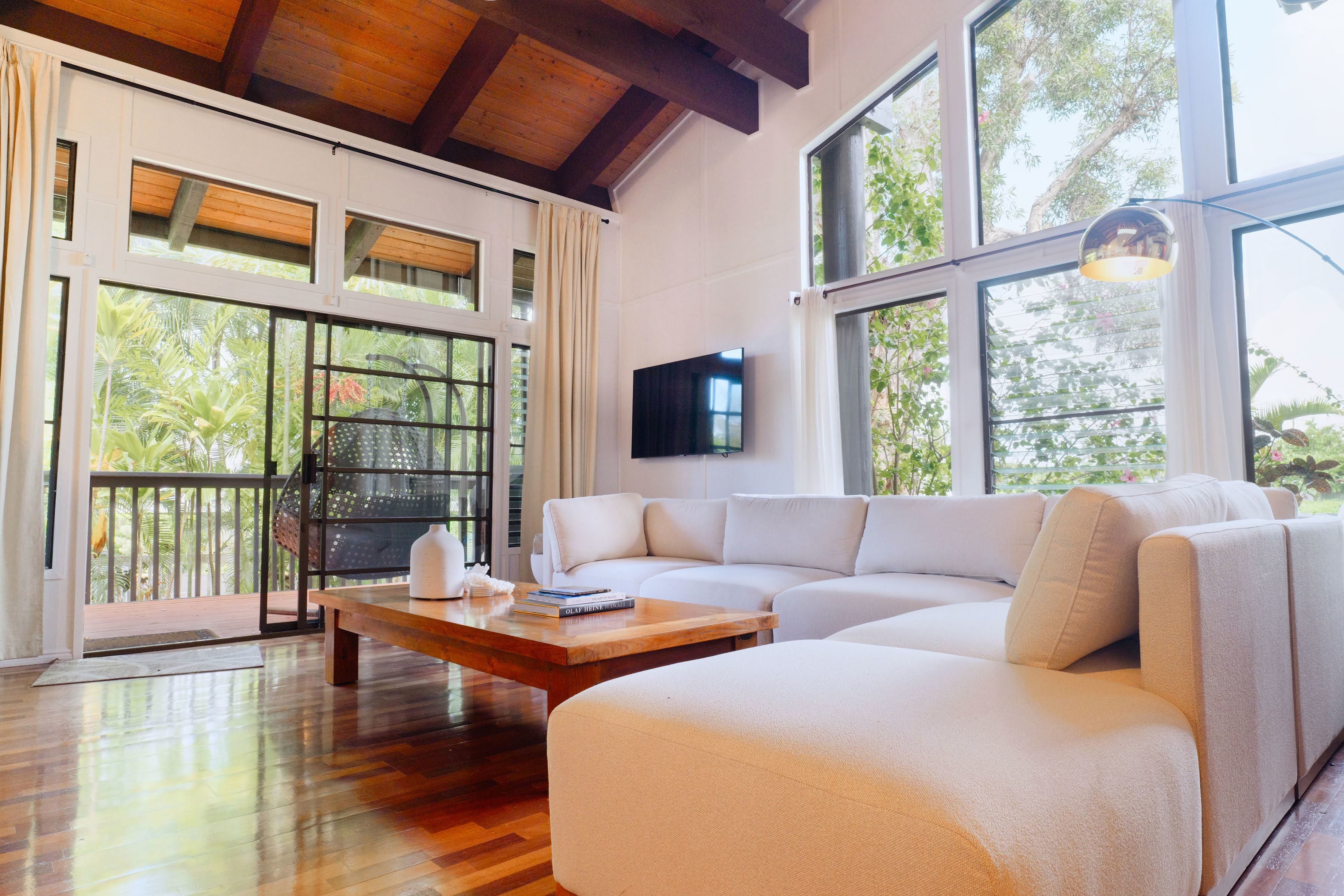 Photo of Listing #723598