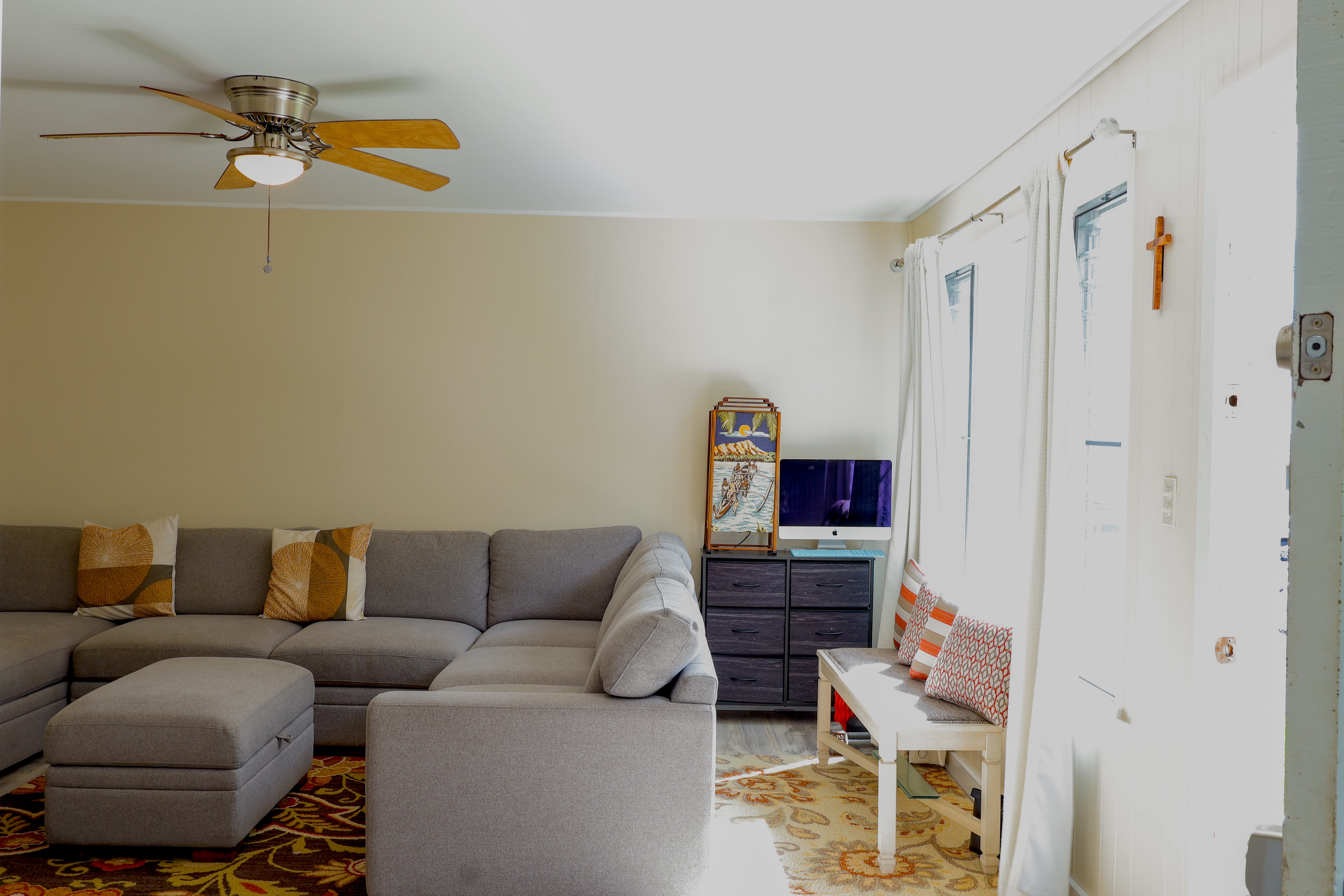 Photo of Listing #723727