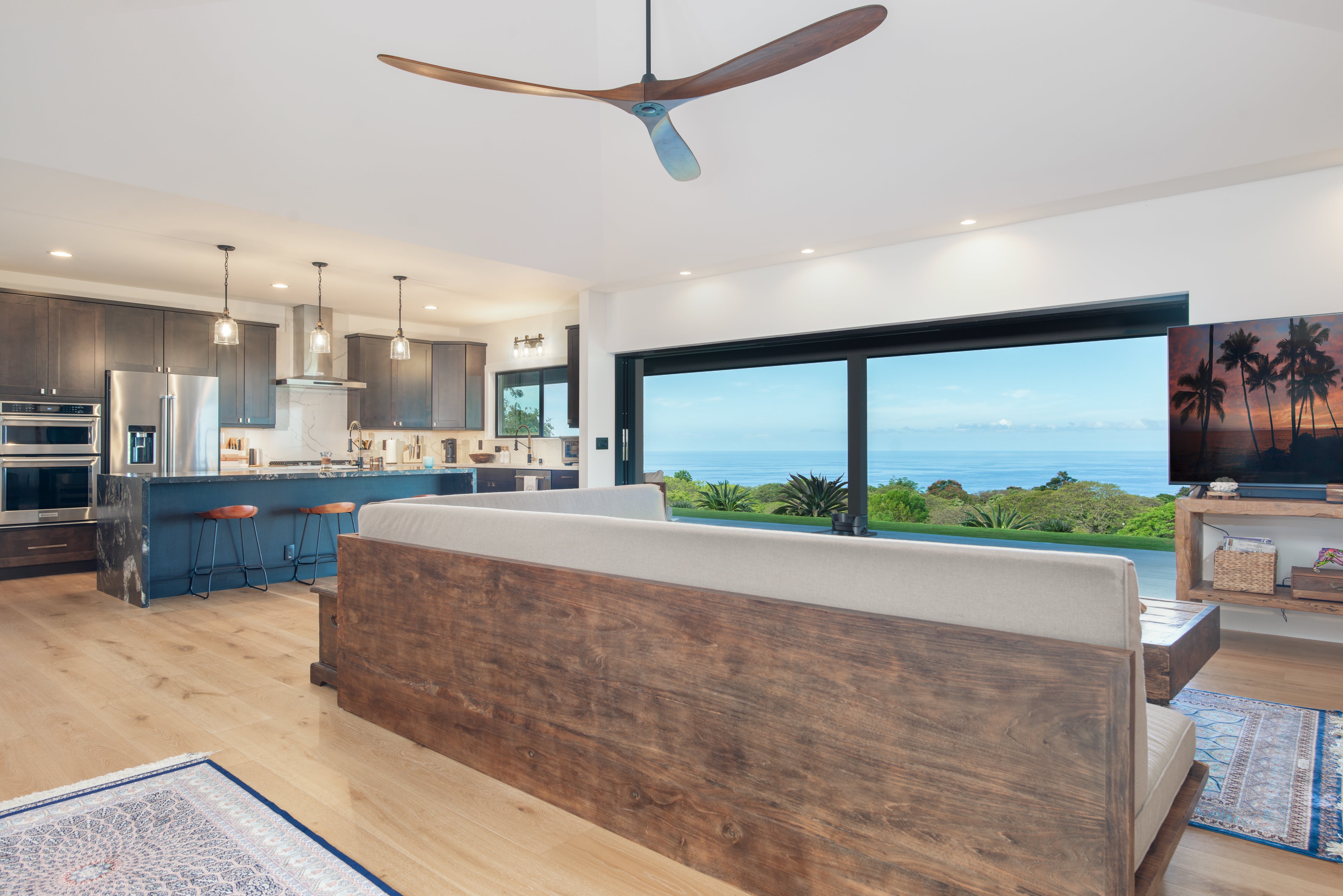 Photo of Listing #724365