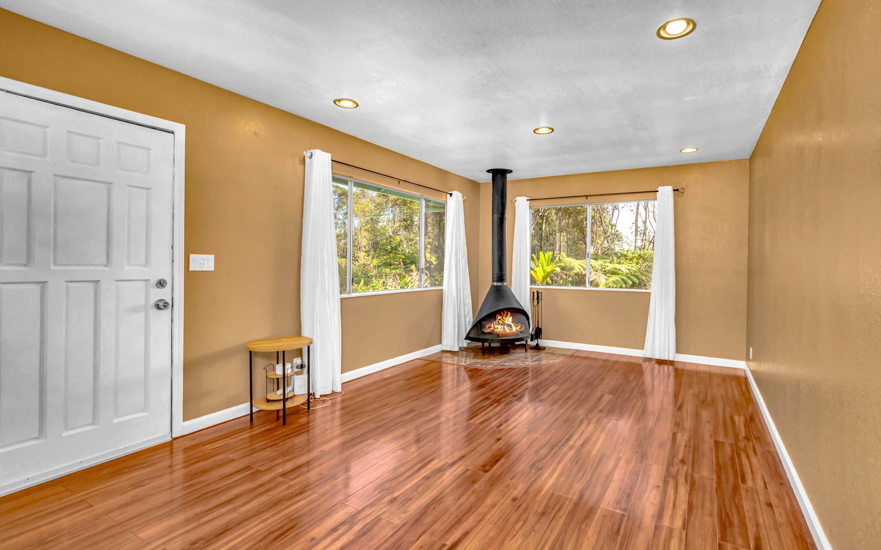 Photo of Listing #724545