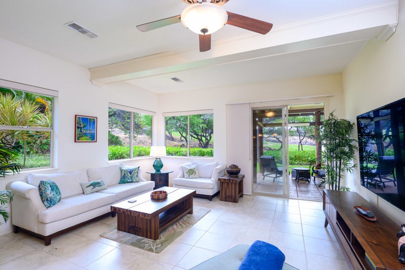 Photo of Listing #725097