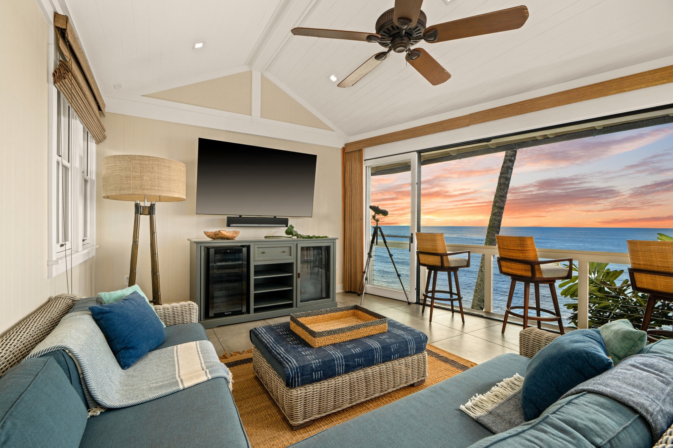 Photo of Listing #725323