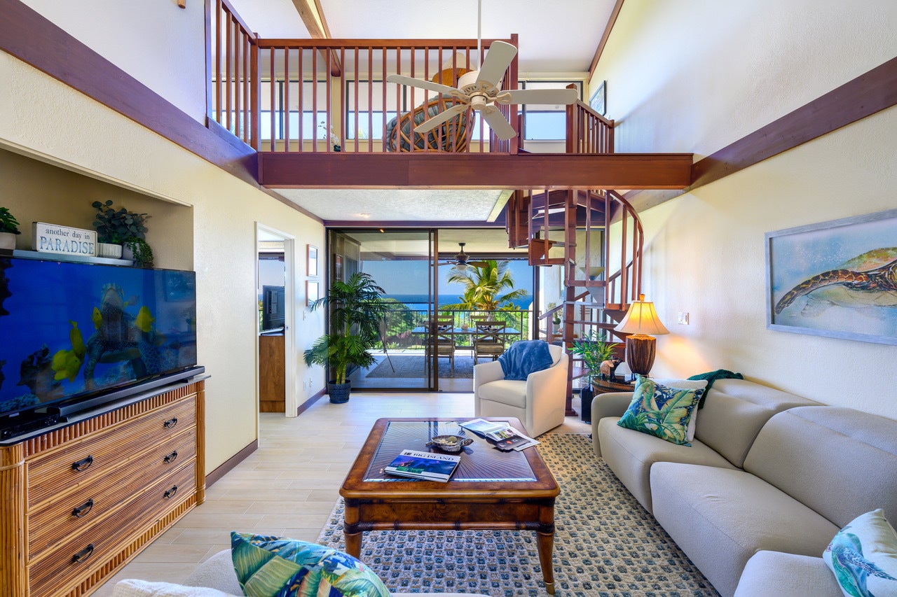 Photo of Listing #725586