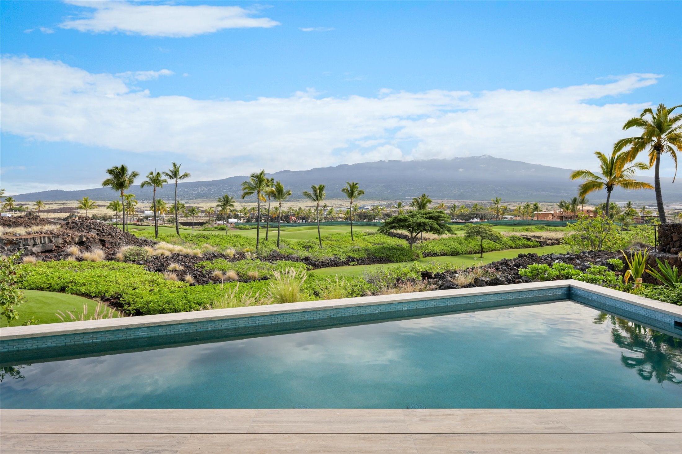 Photo of Listing #725625