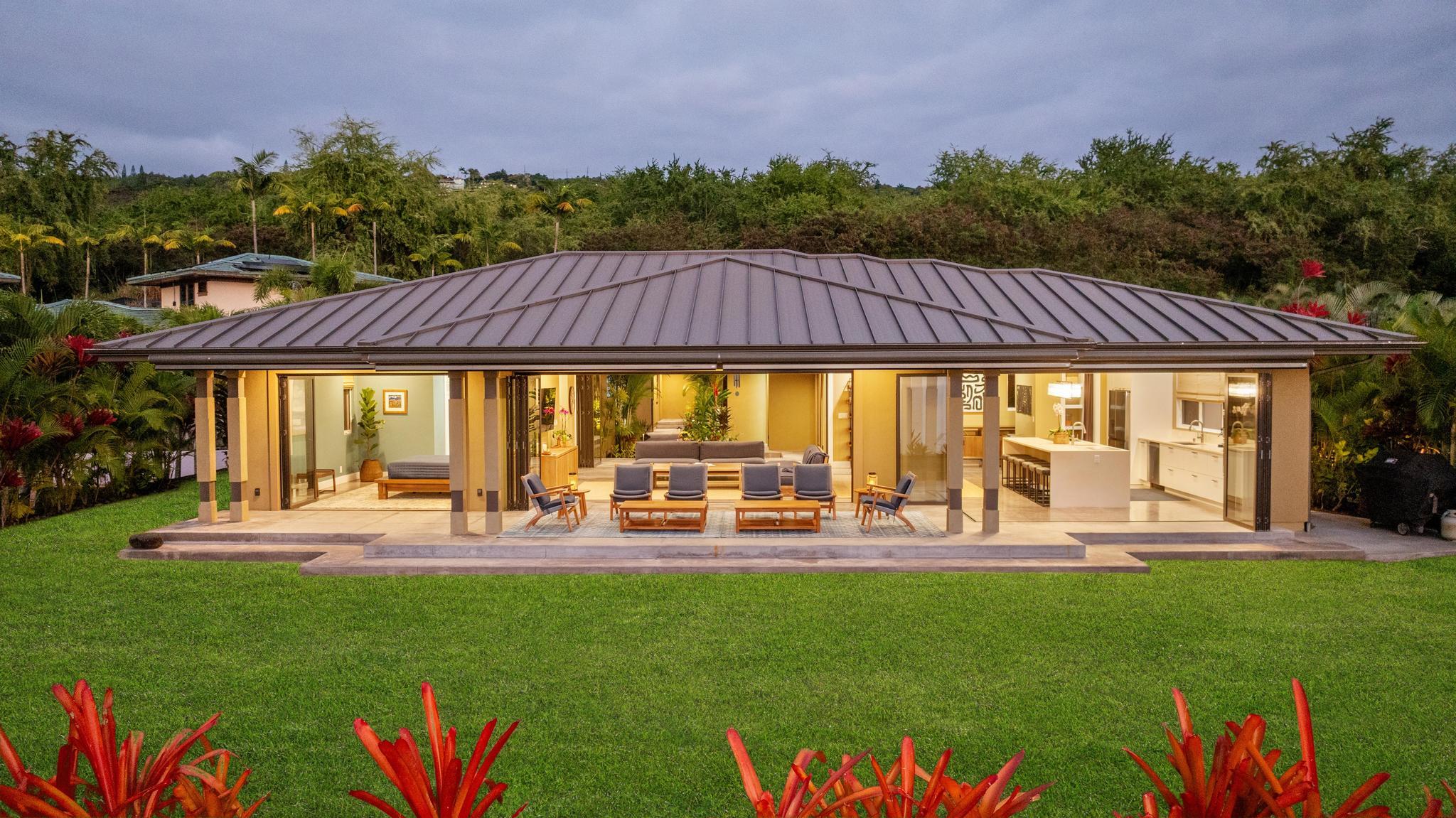 Photo of Listing #725665