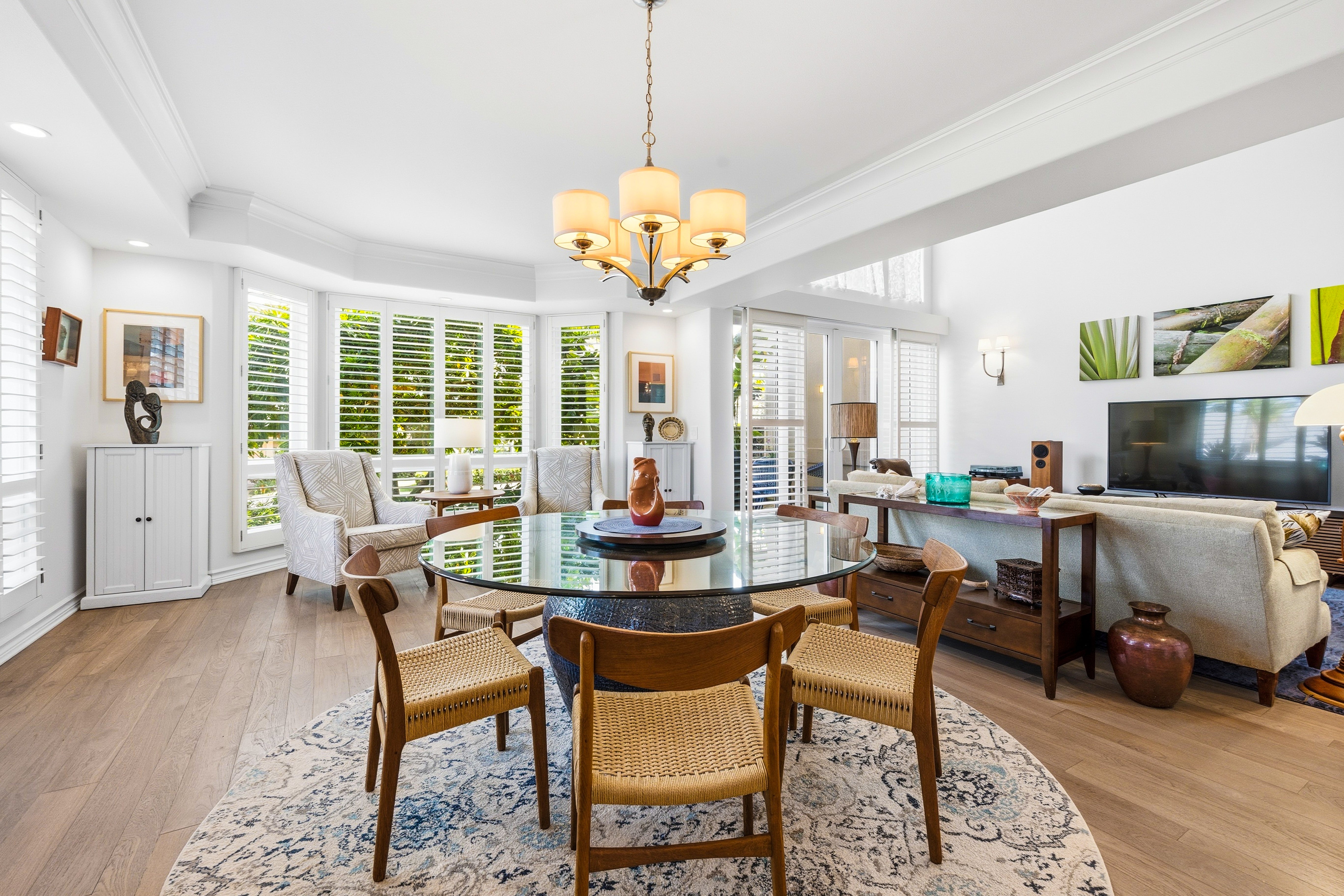 Photo of Listing #726116