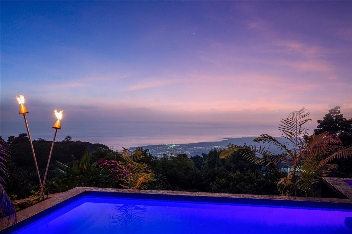 Photo of Listing #726154