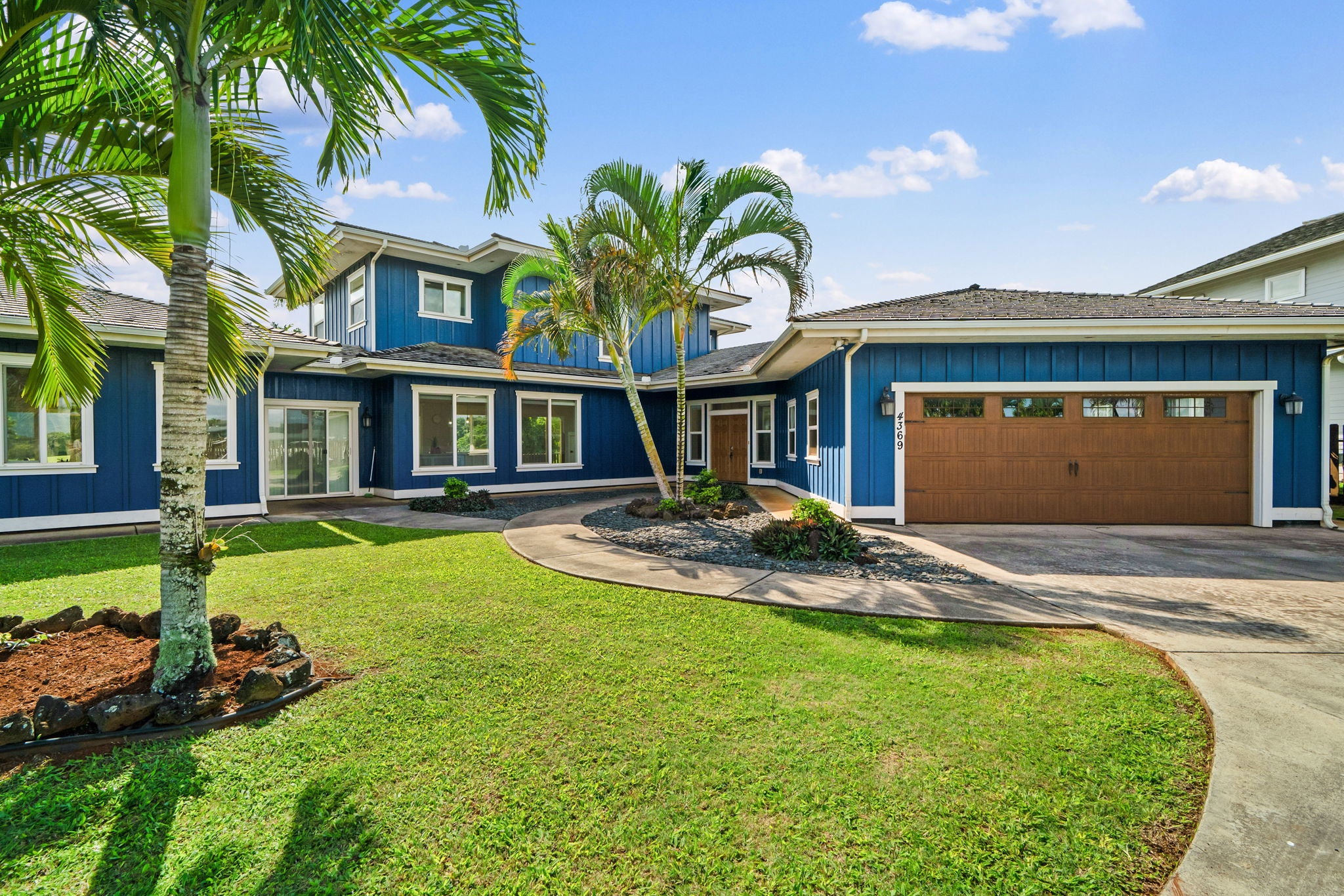 Photo of Listing #726280