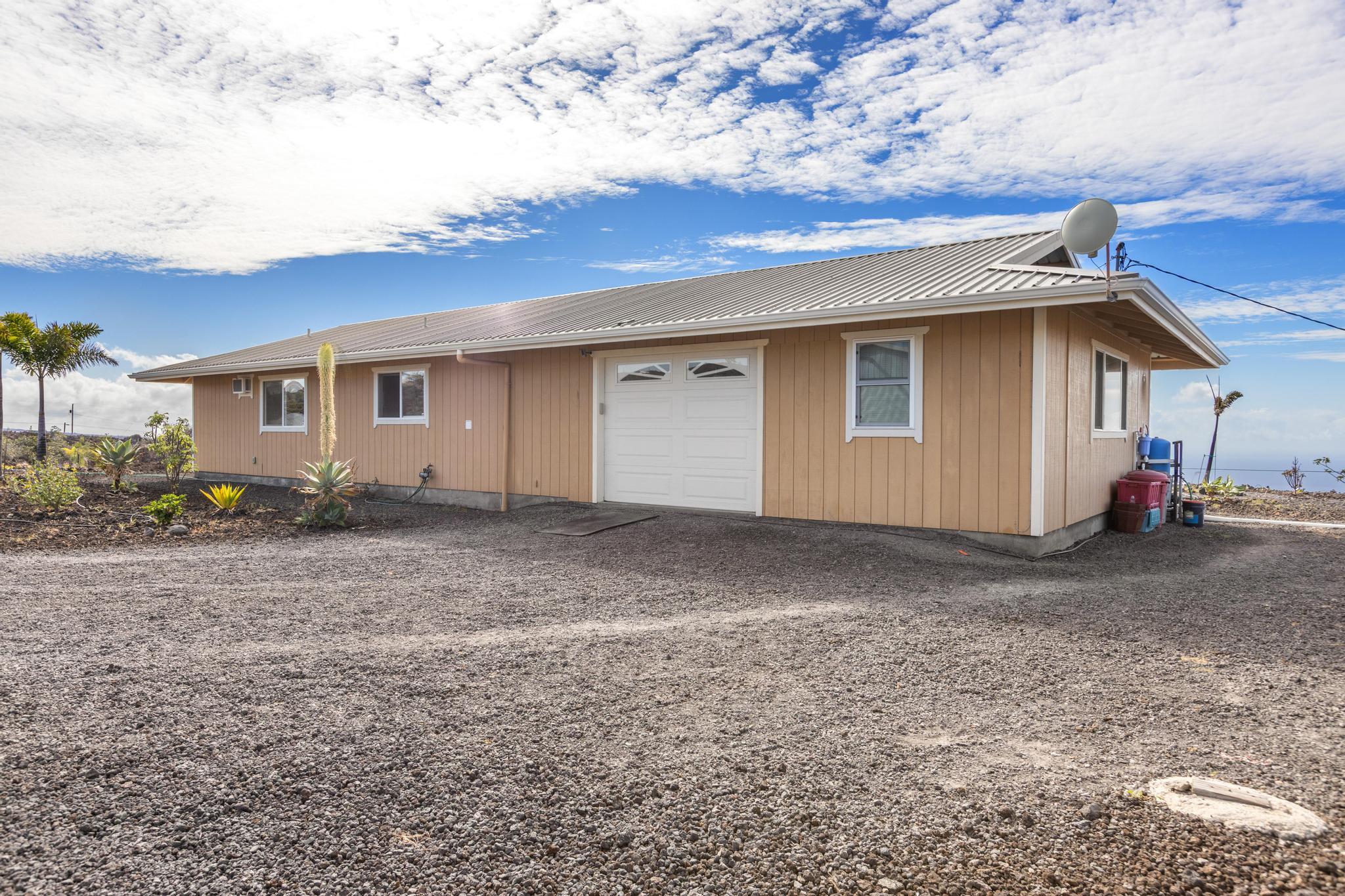 Photo of Listing #726320