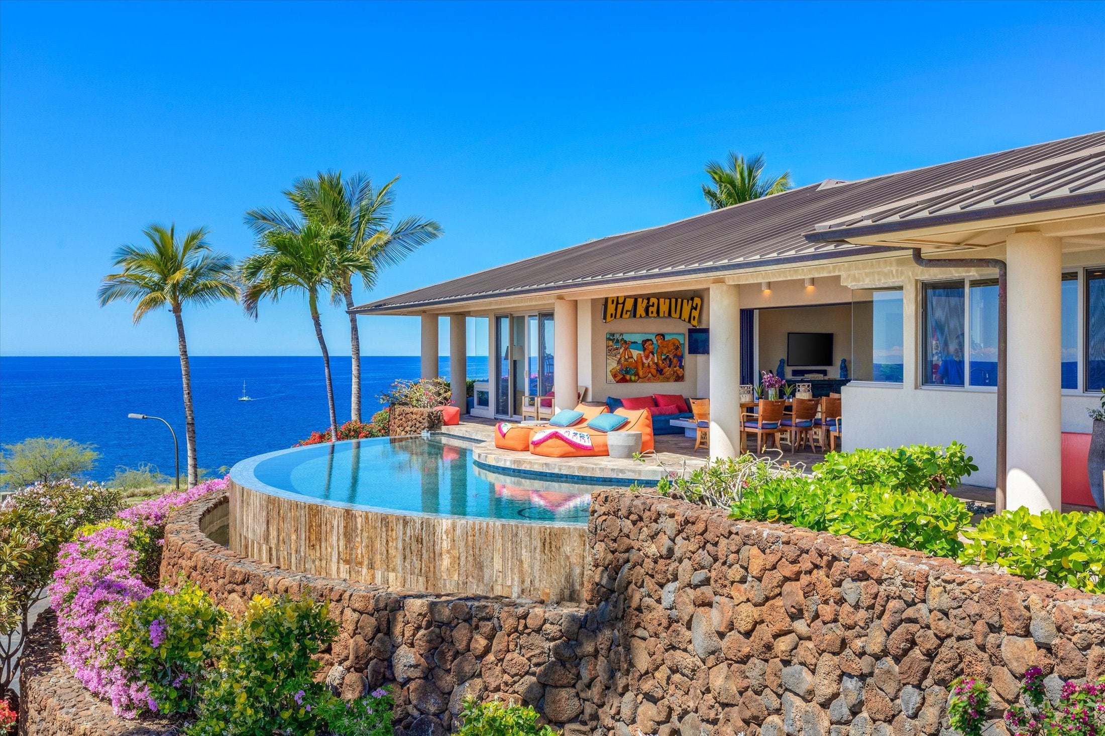 Photo of Listing #726904