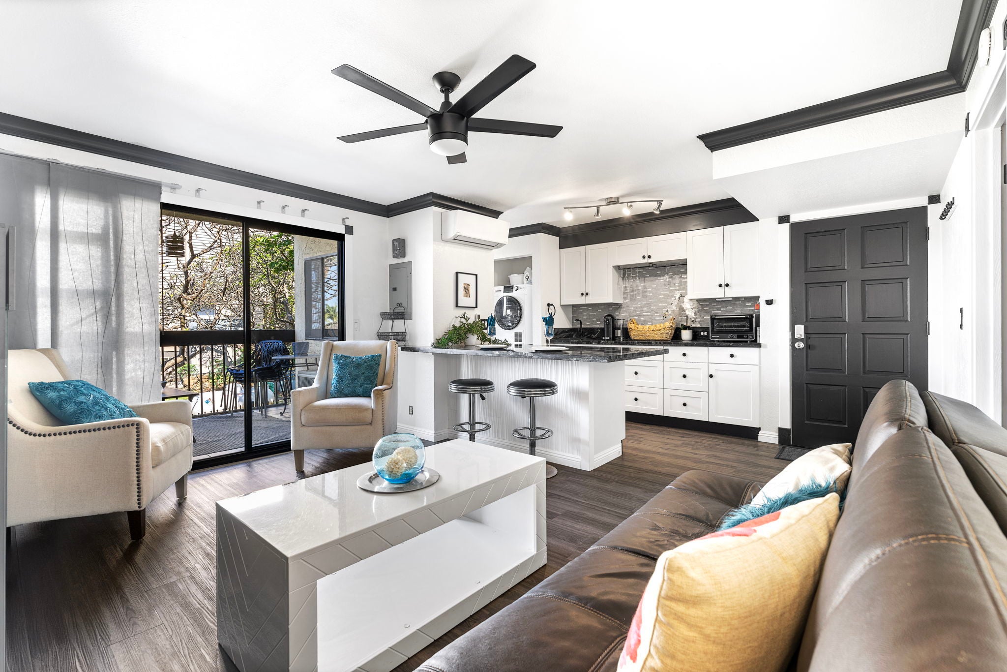 Photo of Listing #727005