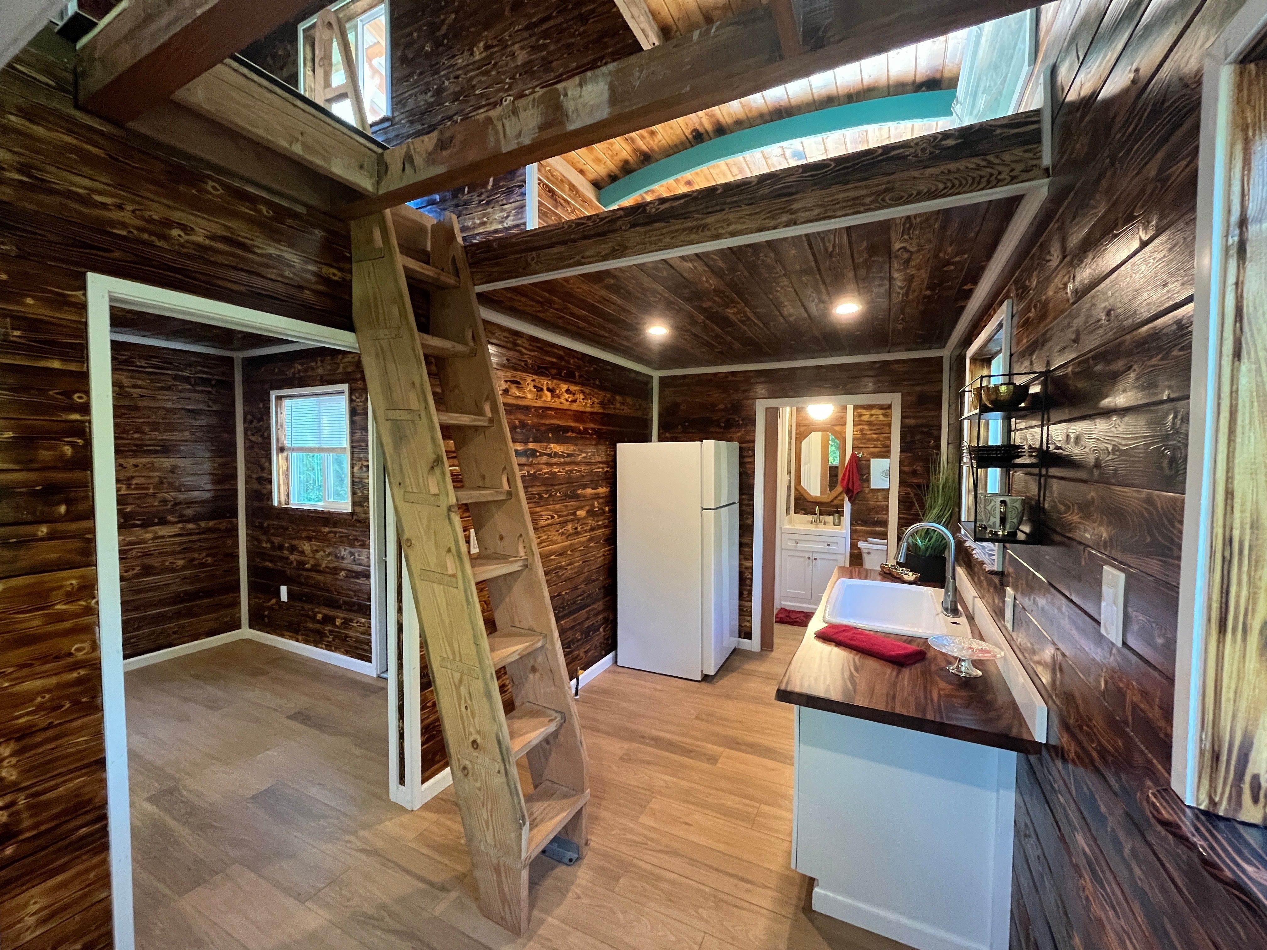 Photo of Listing #727418