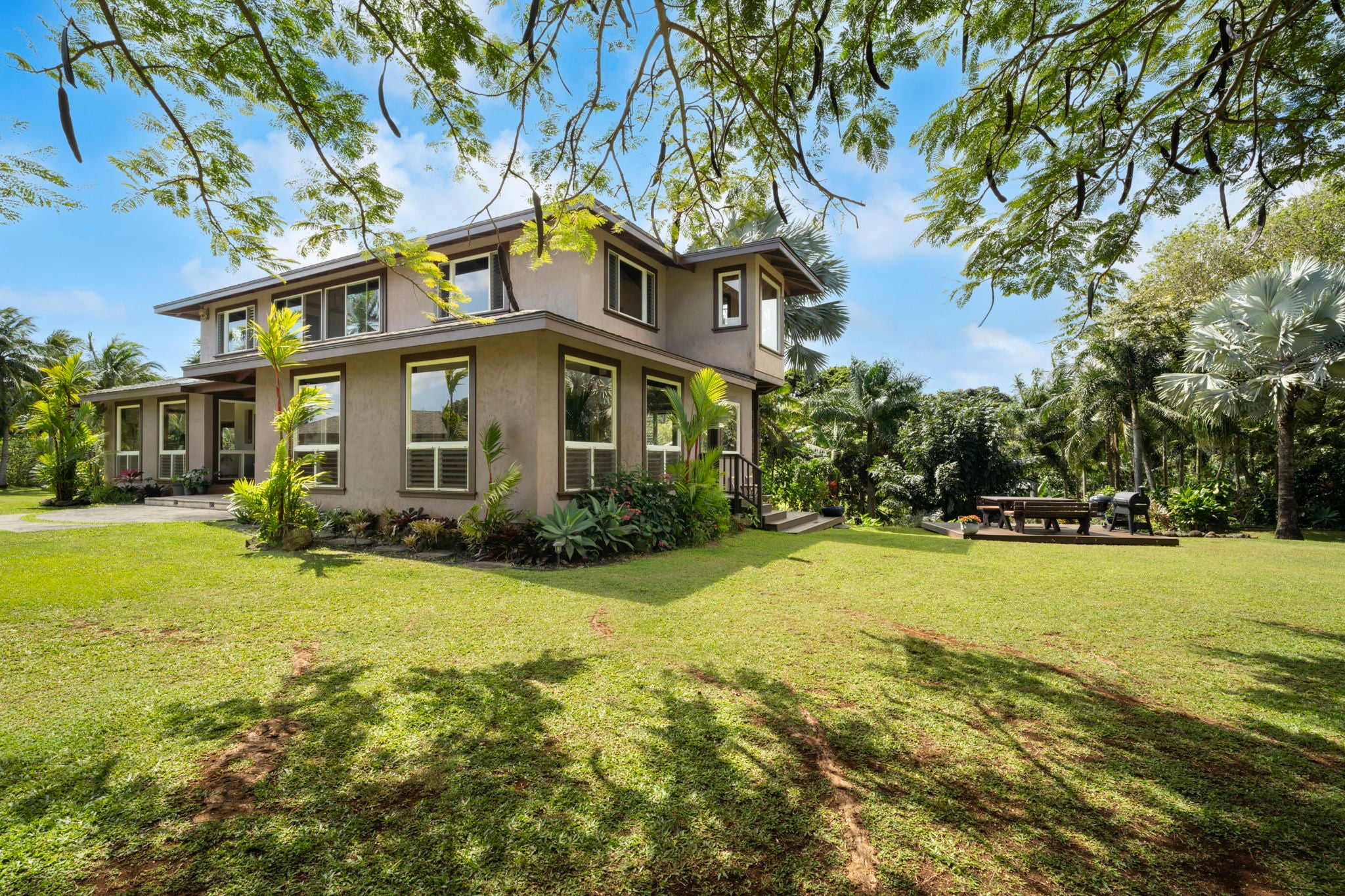 Photo of Listing #712242