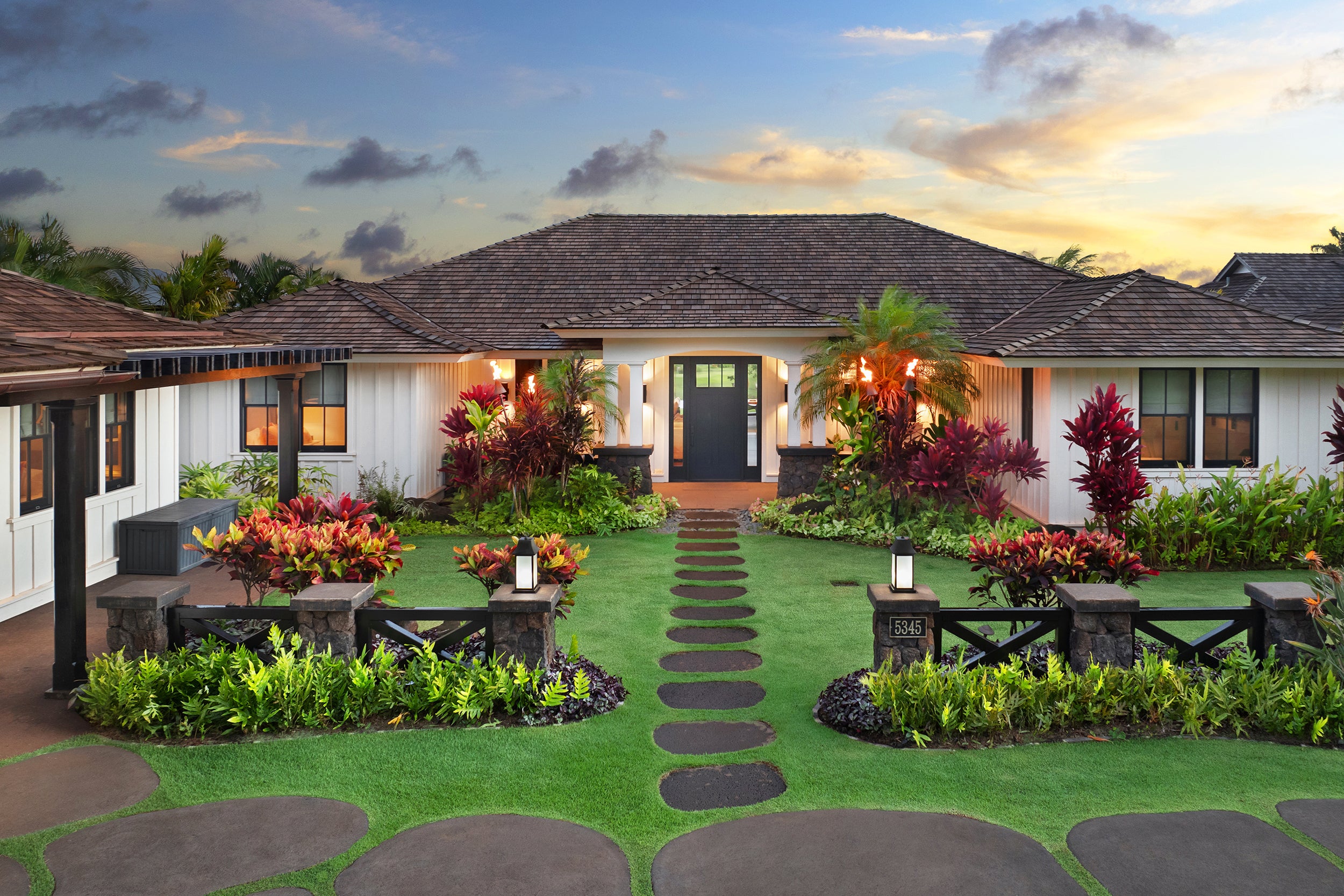 Photo of Listing #715735