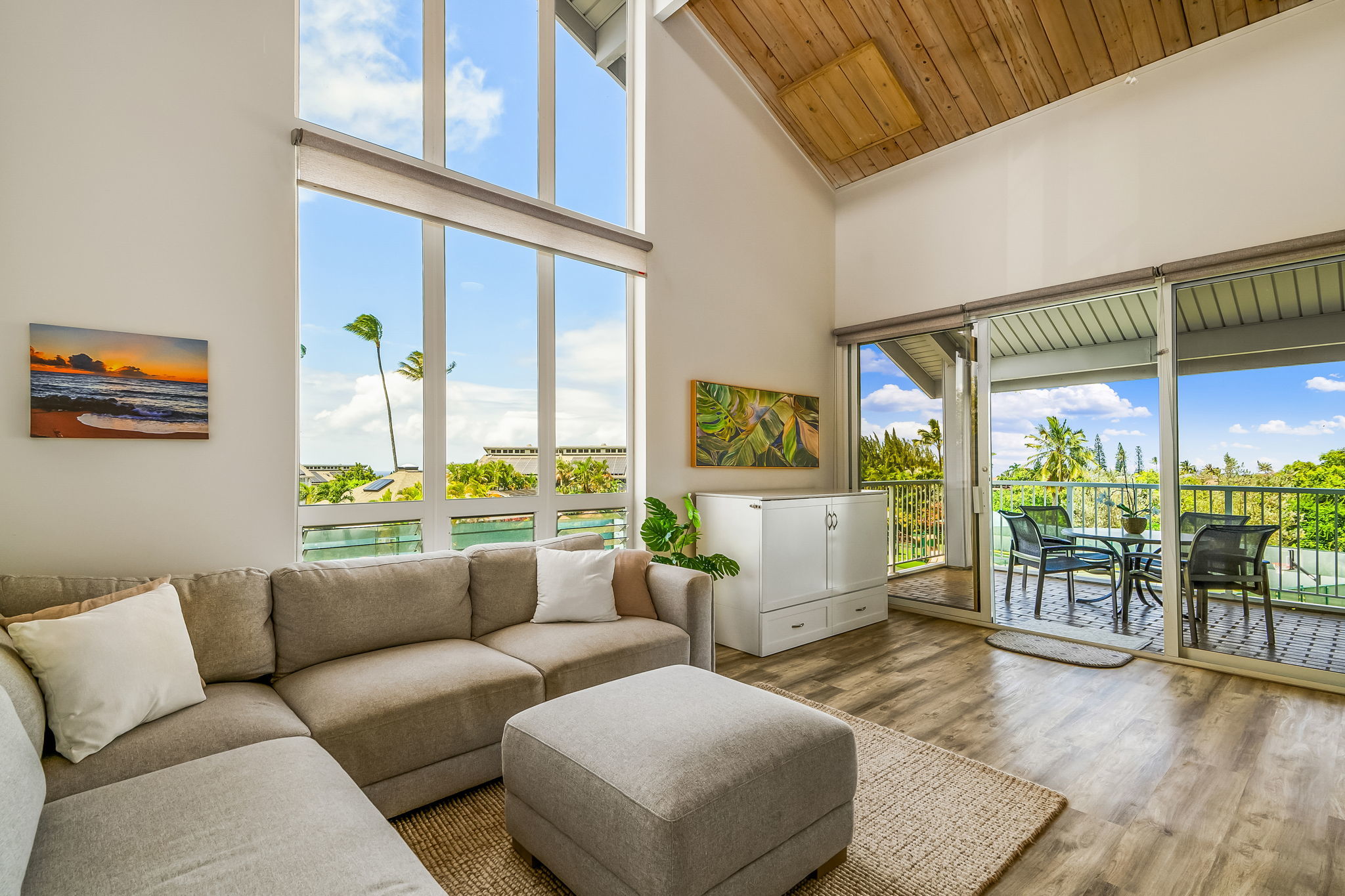 Photo of Listing #716966