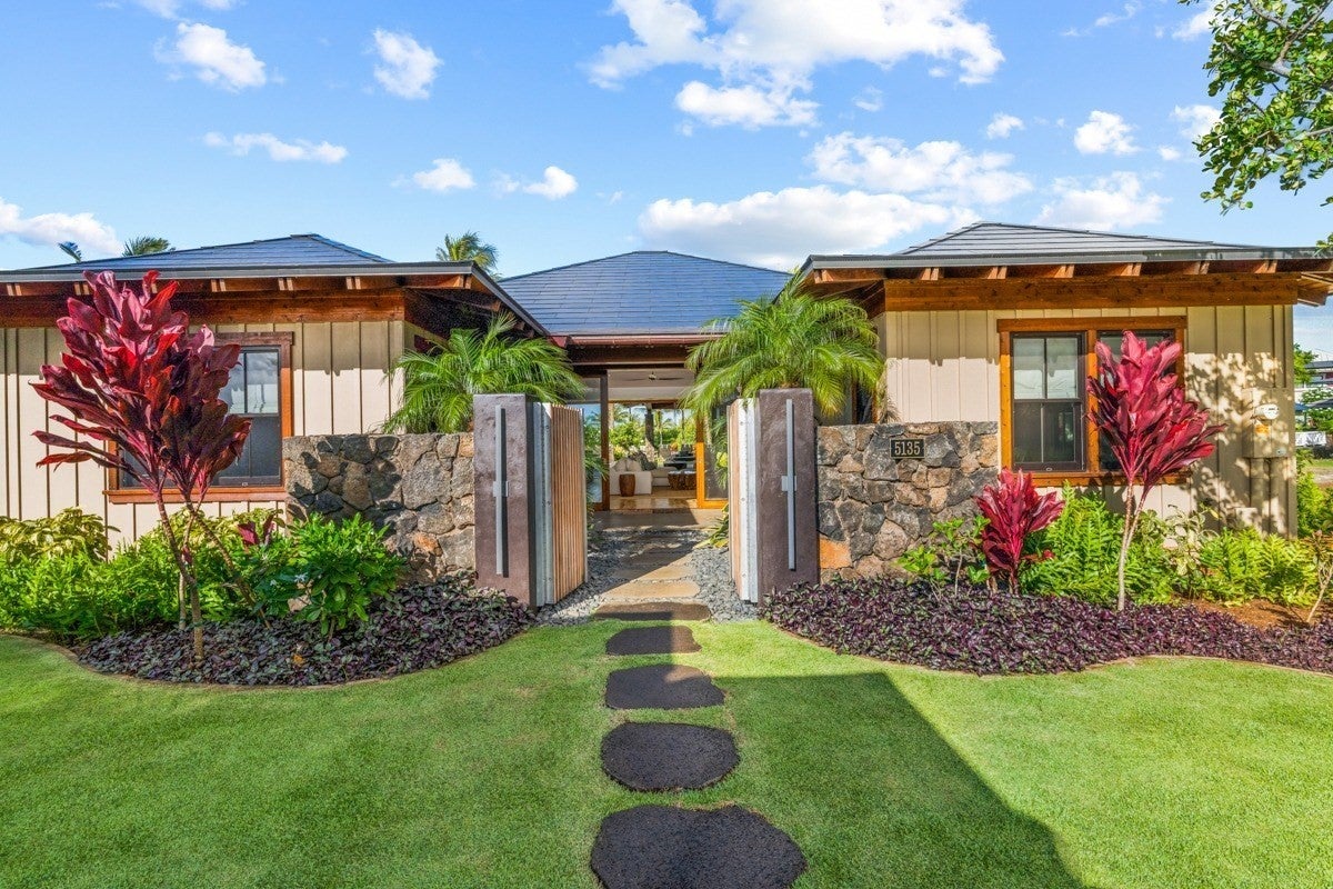 Photo of Listing #718987