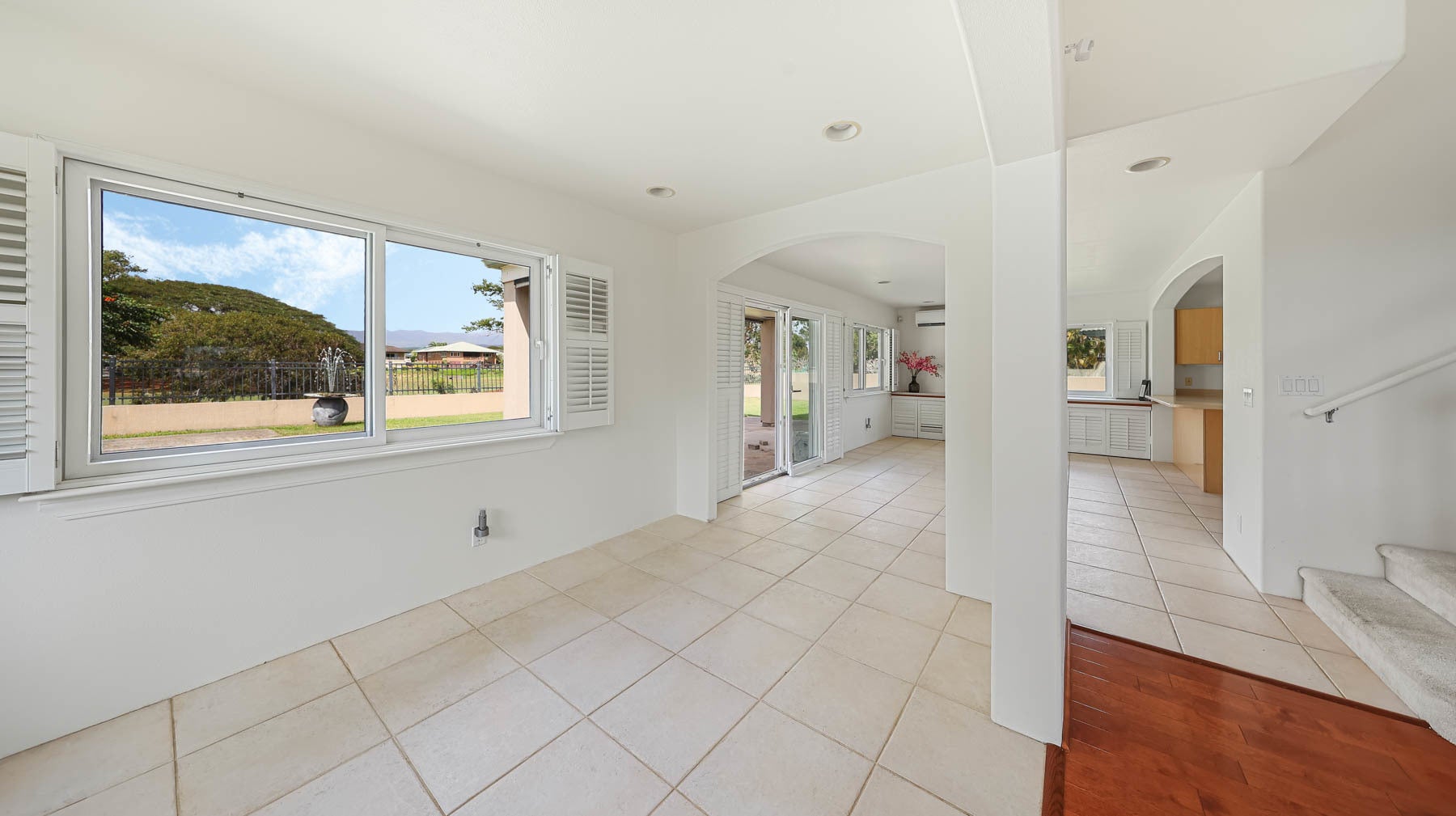 Photo of Listing #719381