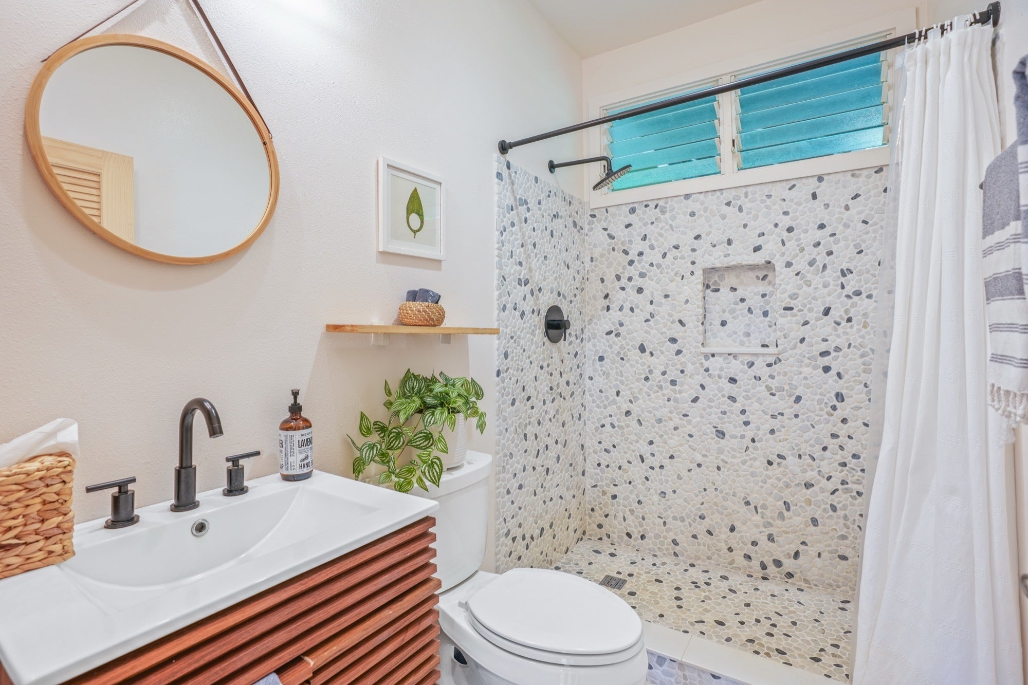 Photo of Listing #721089