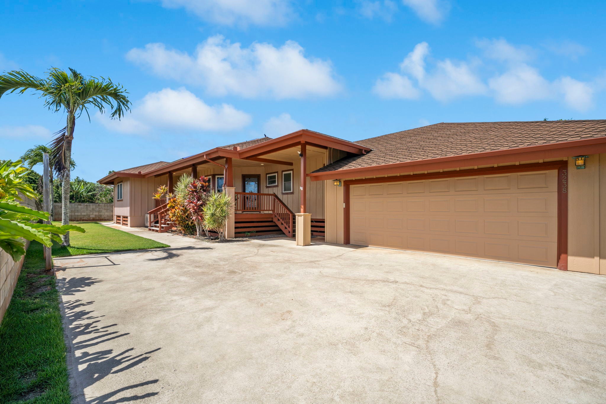 Photo of Listing #721786