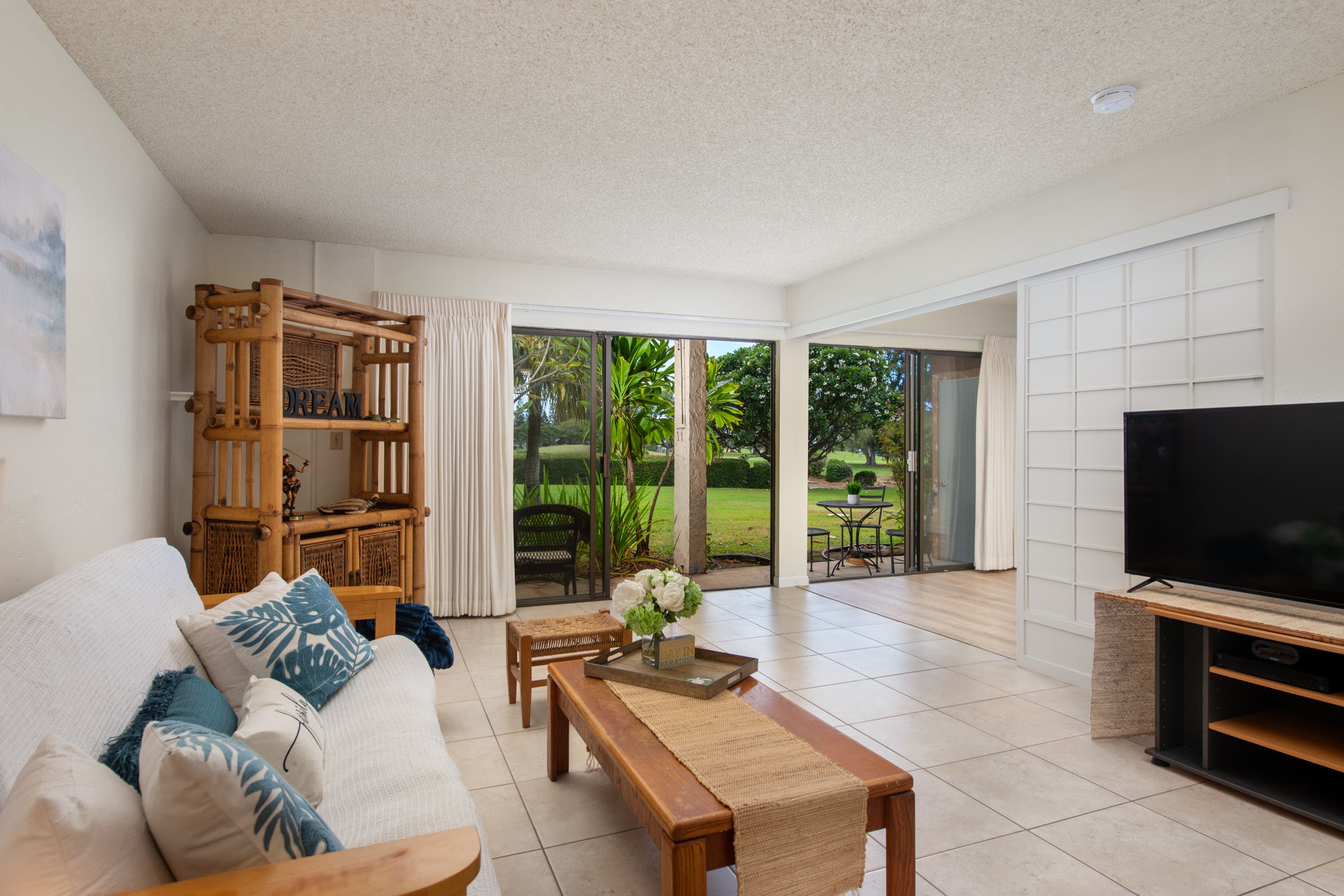 Photo of Listing #722990