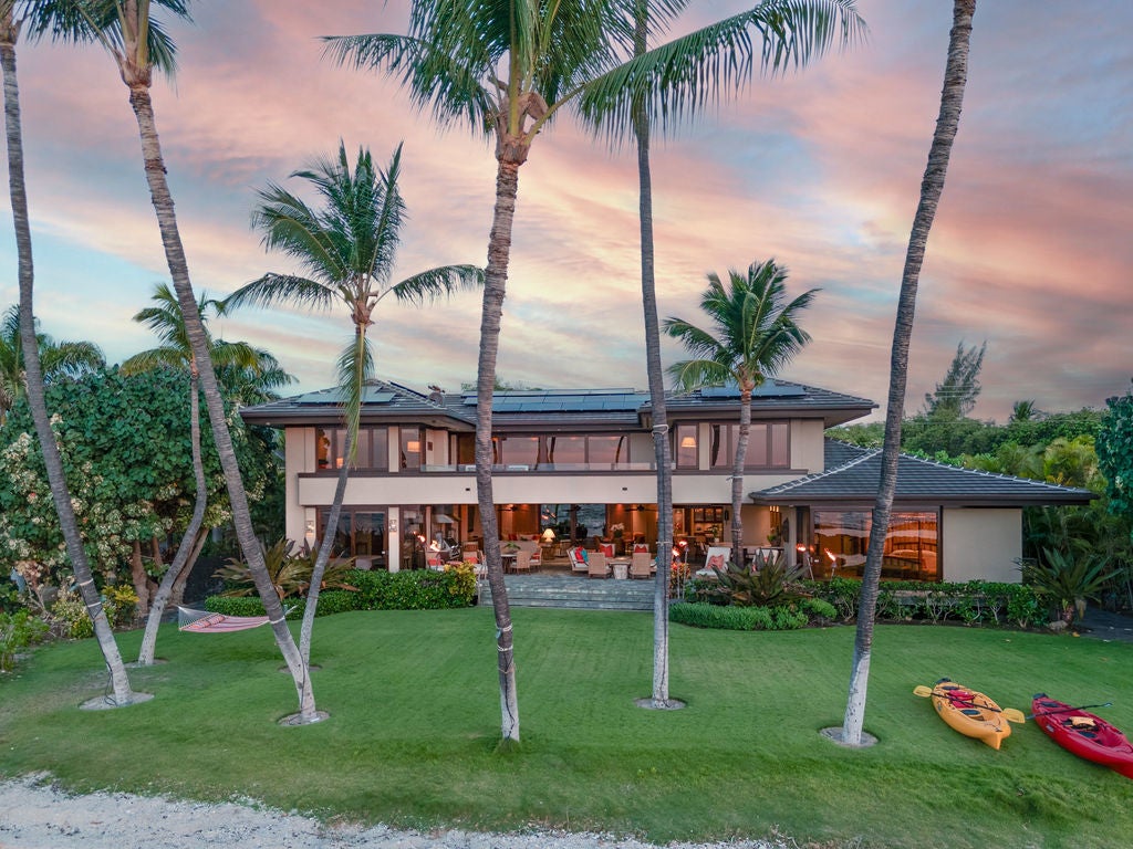 Photo of Listing #723276