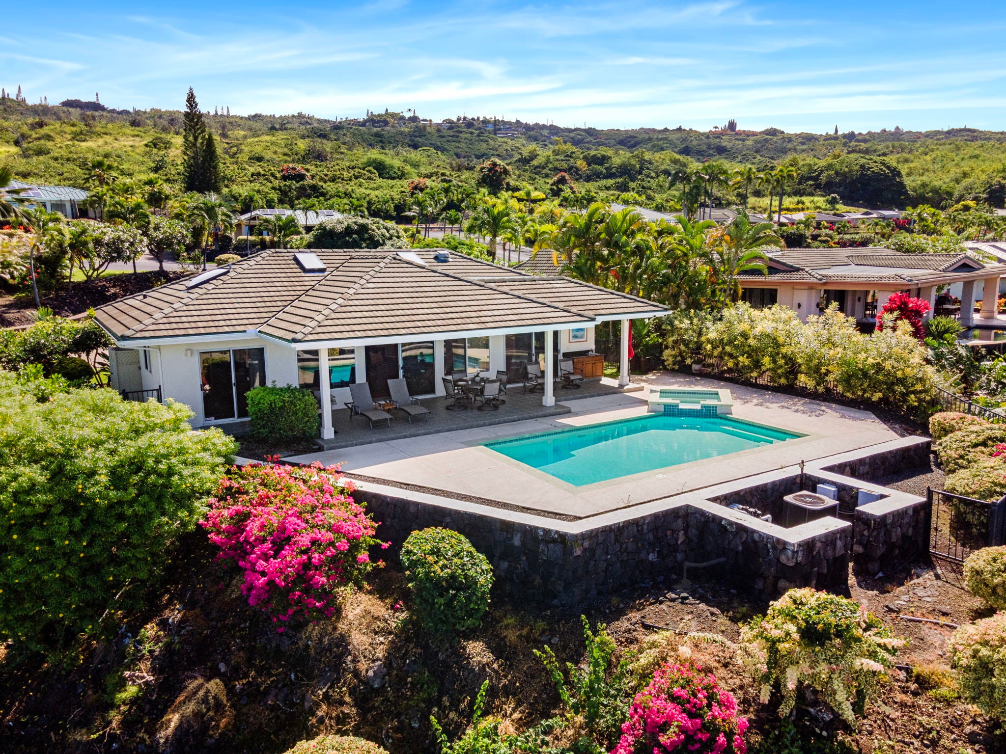 Photo of Listing #724232