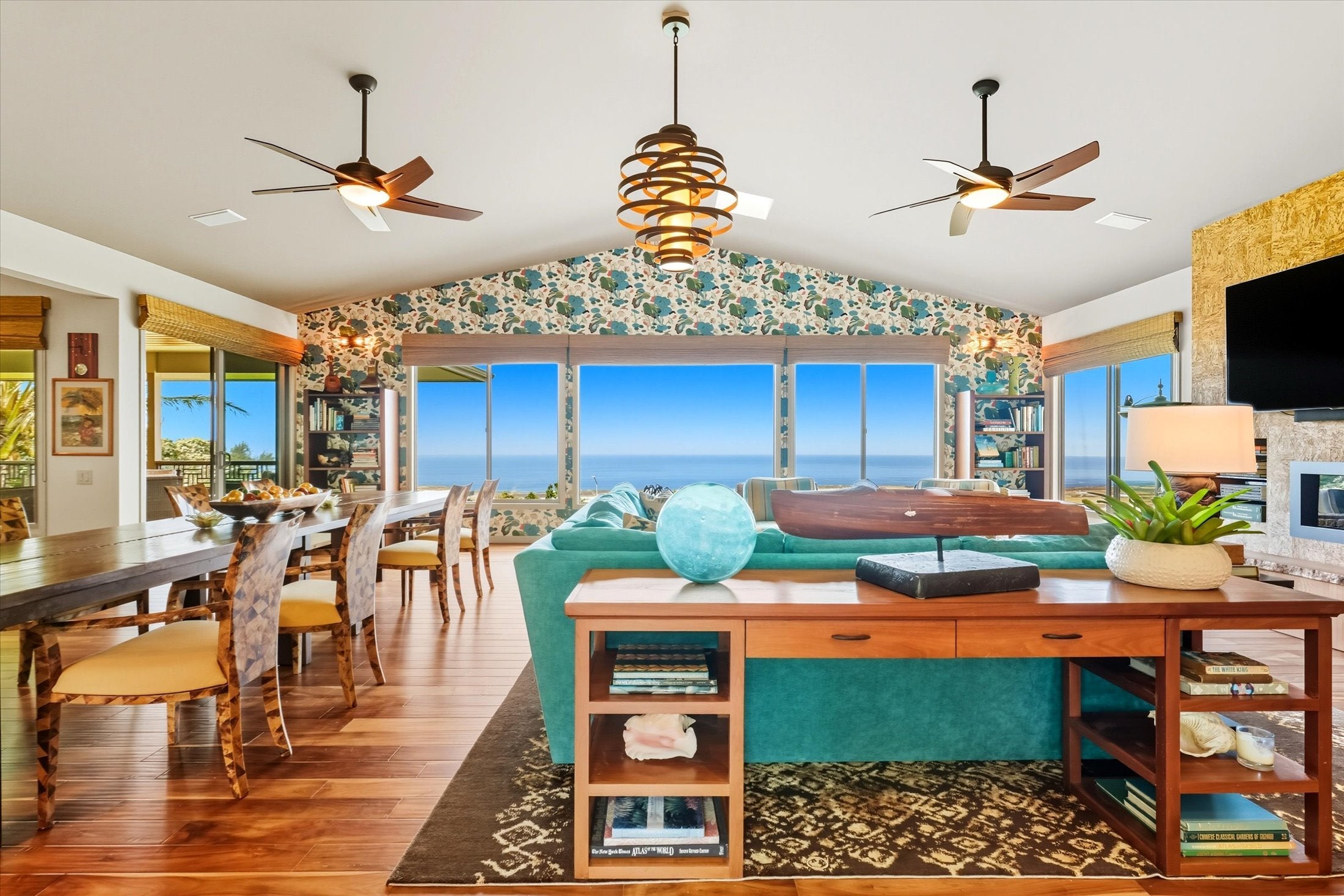 Photo of Listing #724442