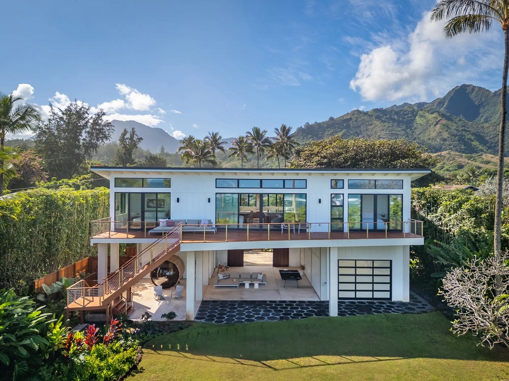 7276 Alamoo Rd, Hanalei
