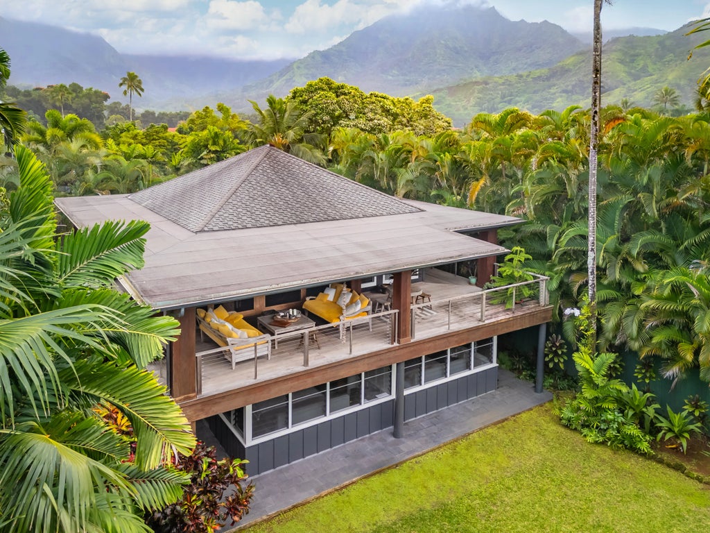5410 Weke Rd, Hanalei