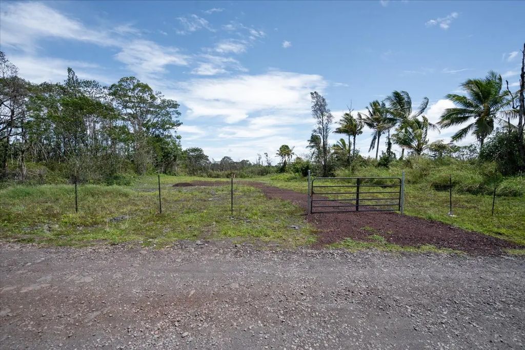 38th Ave, Keaau