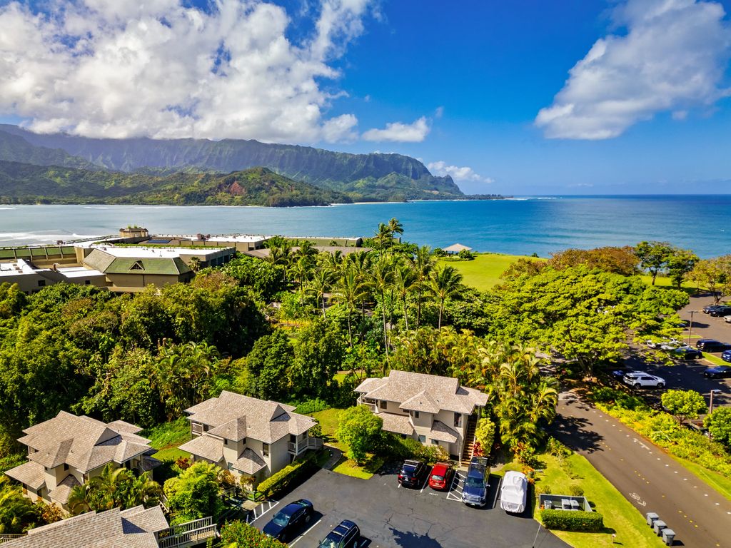 5451 Ka Haku Rd 1, Princeville