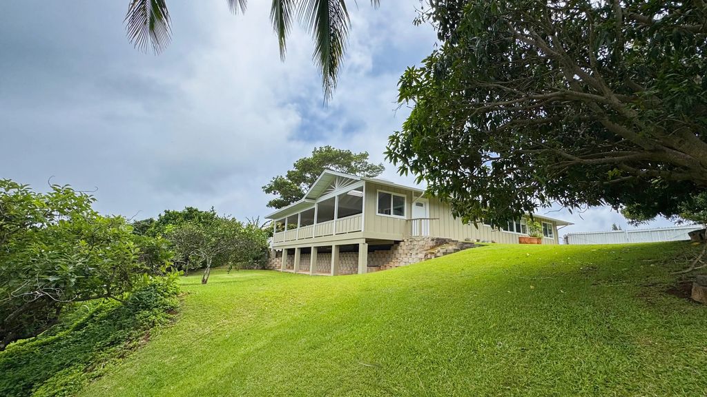 4818-c Puuwai Rd, Kalaheo