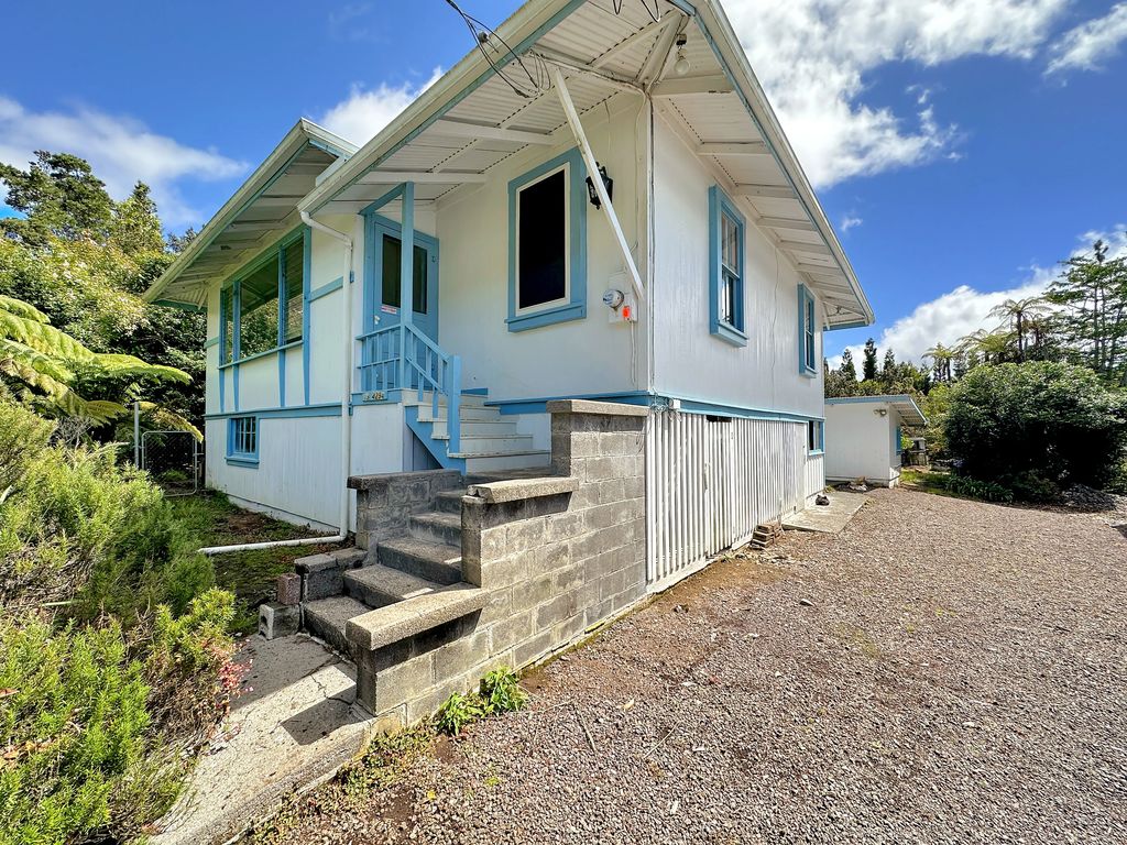 19-4294 Ainahau Rd, Volcano