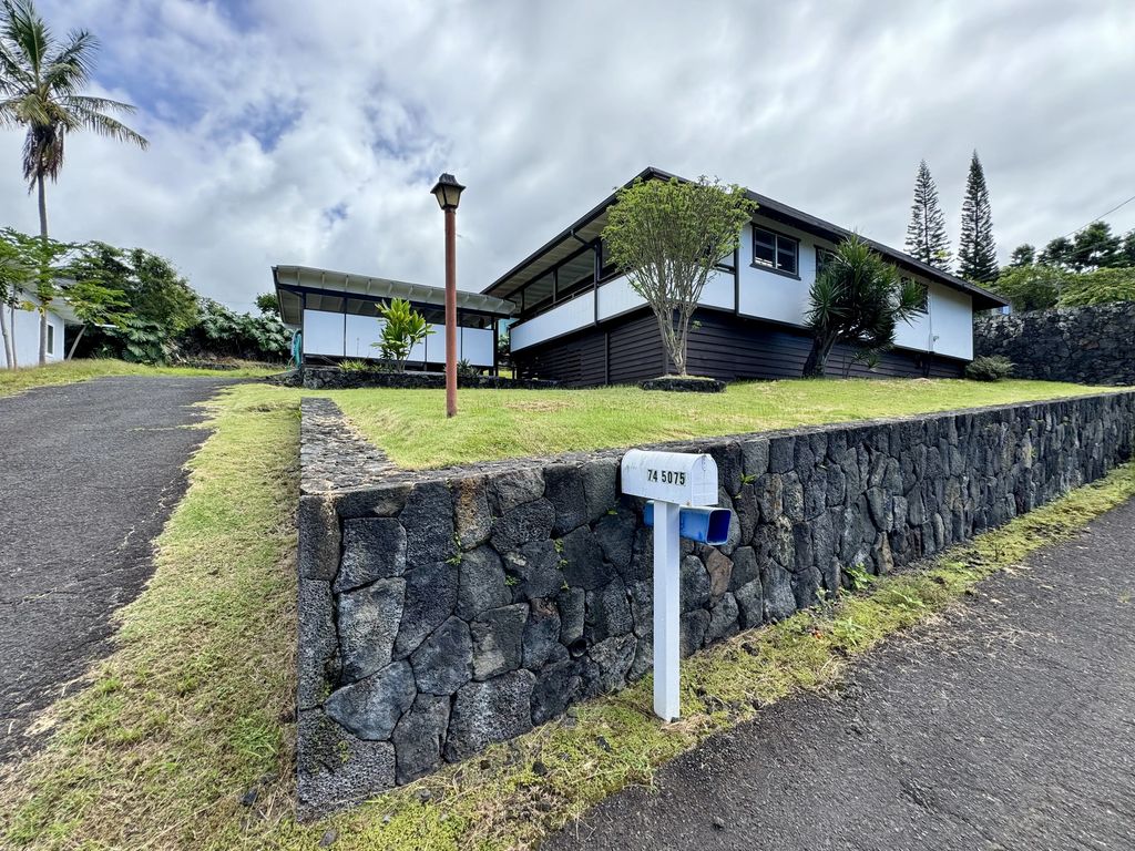 74-5075 Kau Pl, Kailua-Kona