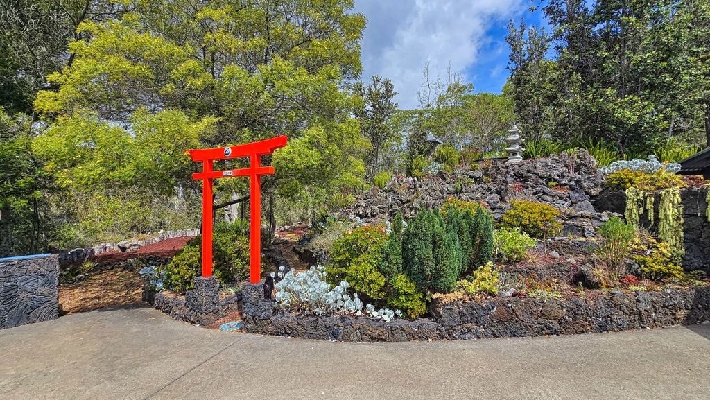 92-2687 Outrigger Dr, Ocean View