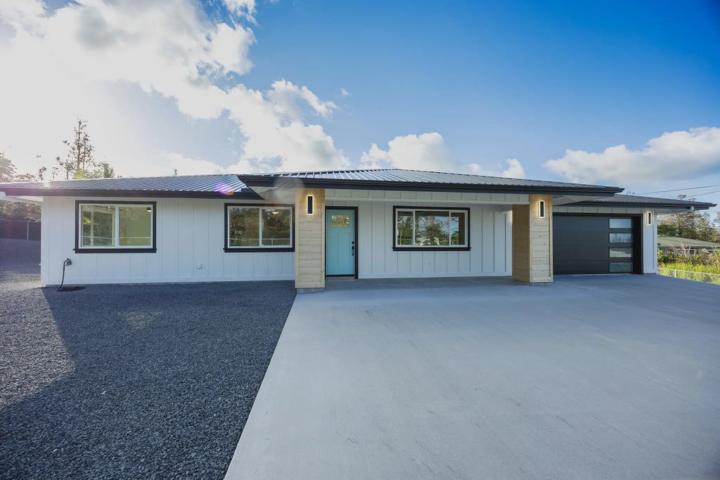 16-2100 Silveroak Dr, Pahoa