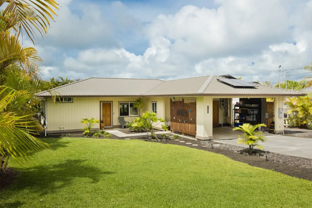 16-2081 Ohia Dr, Pahoa