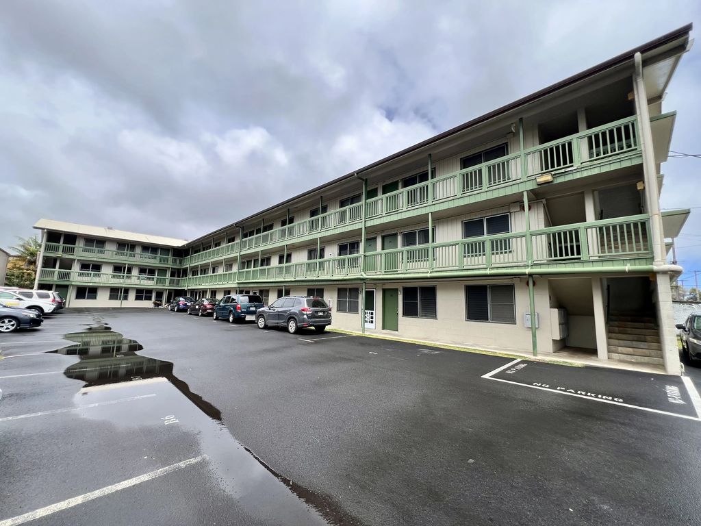 464 Kalanikoa St 206, Hilo
