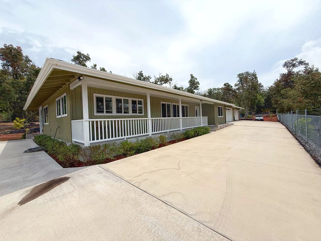92-8858 Paradise Pkwy, Ocean View