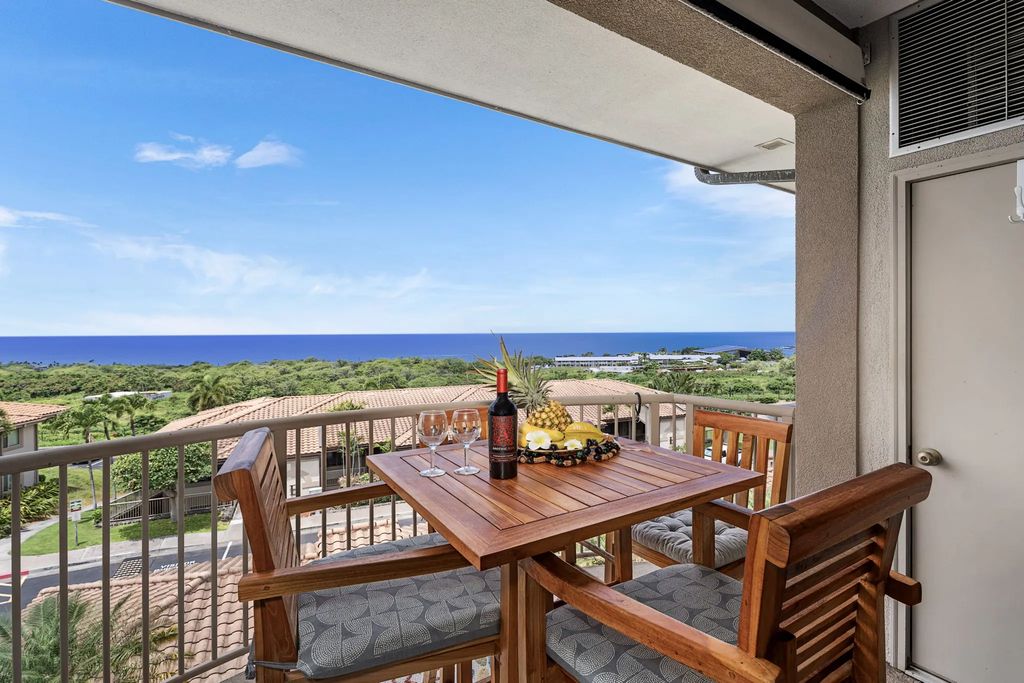 75-346 Hualalai Rd B303, Kailua-Kona