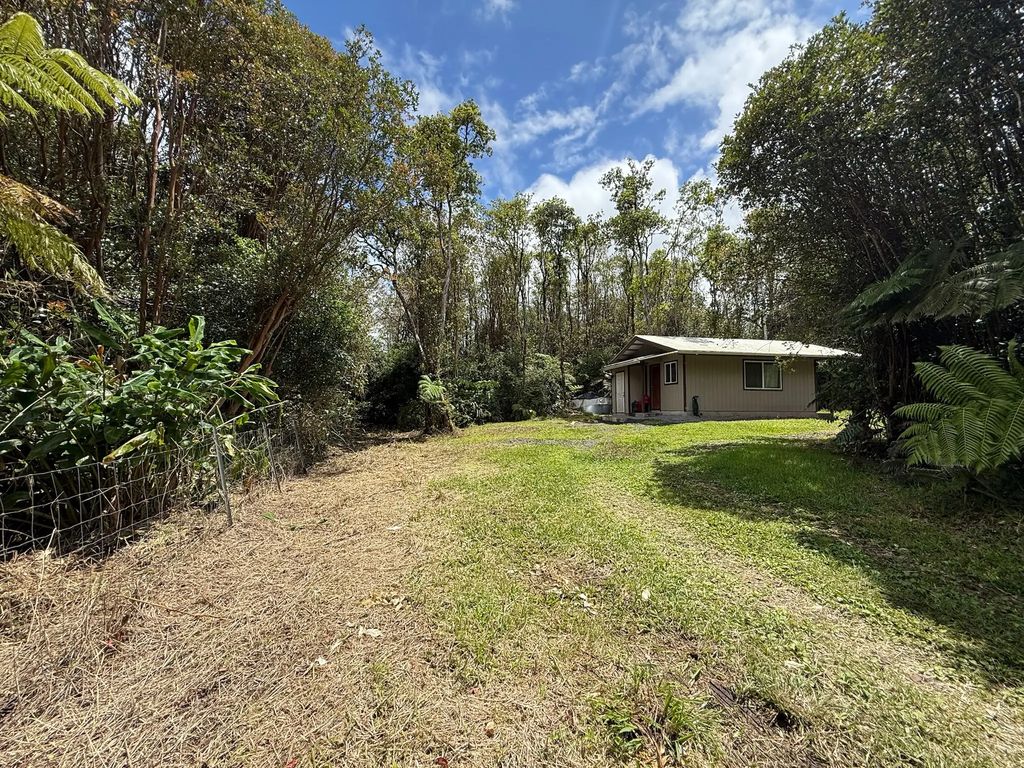 18-4211 Lehuanani St, Volcano
