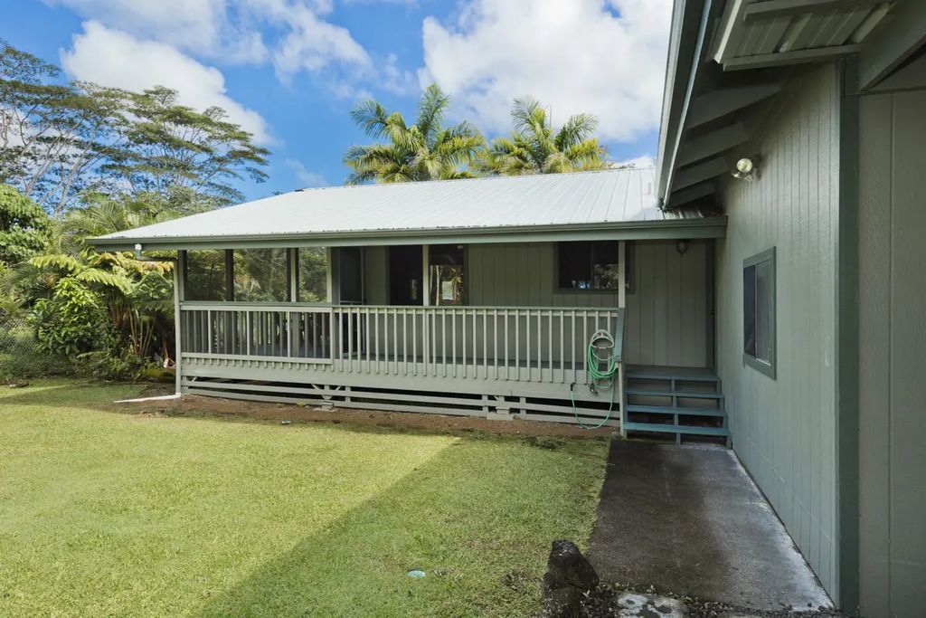 15-2736 Ahi St, Pahoa