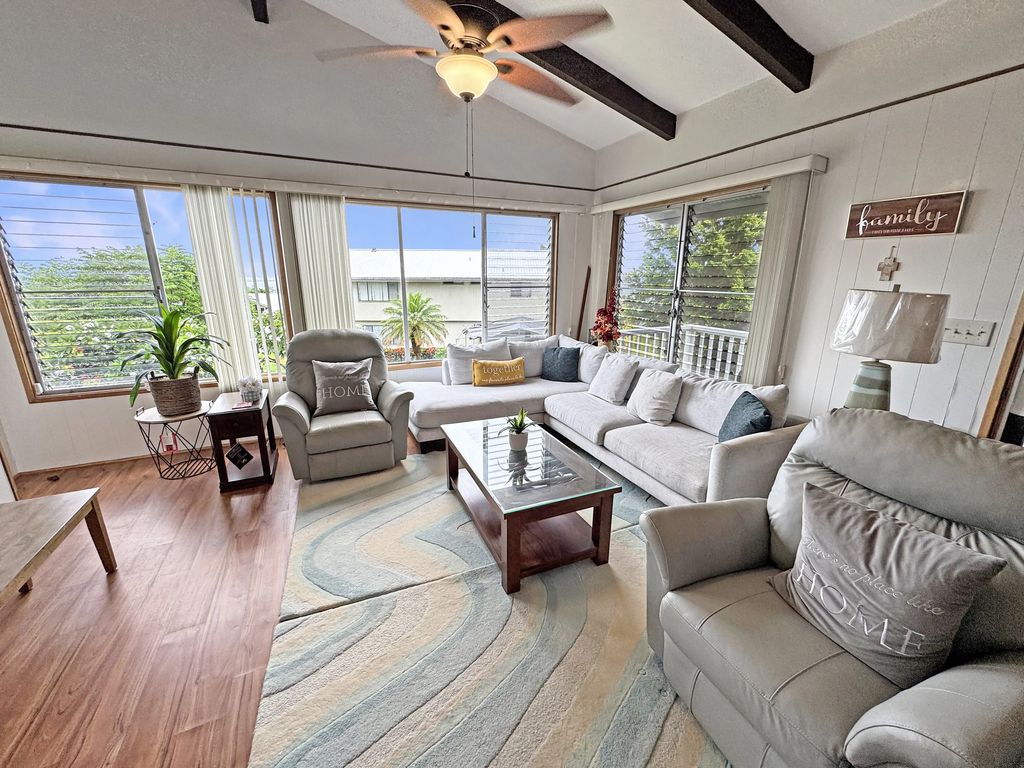 979-a Kumukoa St, Hilo