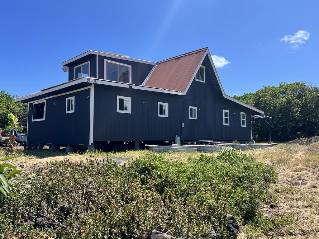 94-6347 Makai St, Naalehu