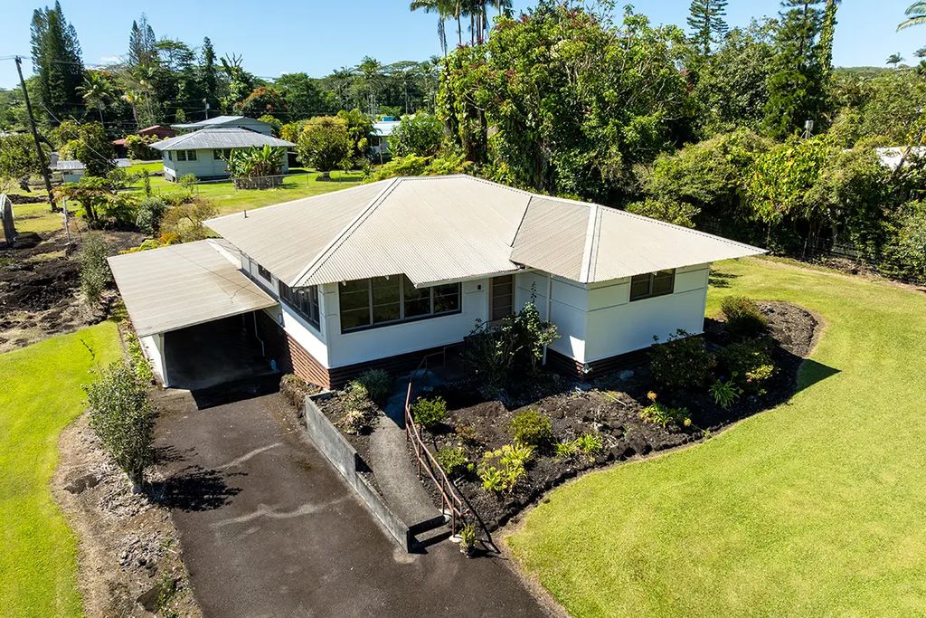 1735 Wailuku Dr, Hilo